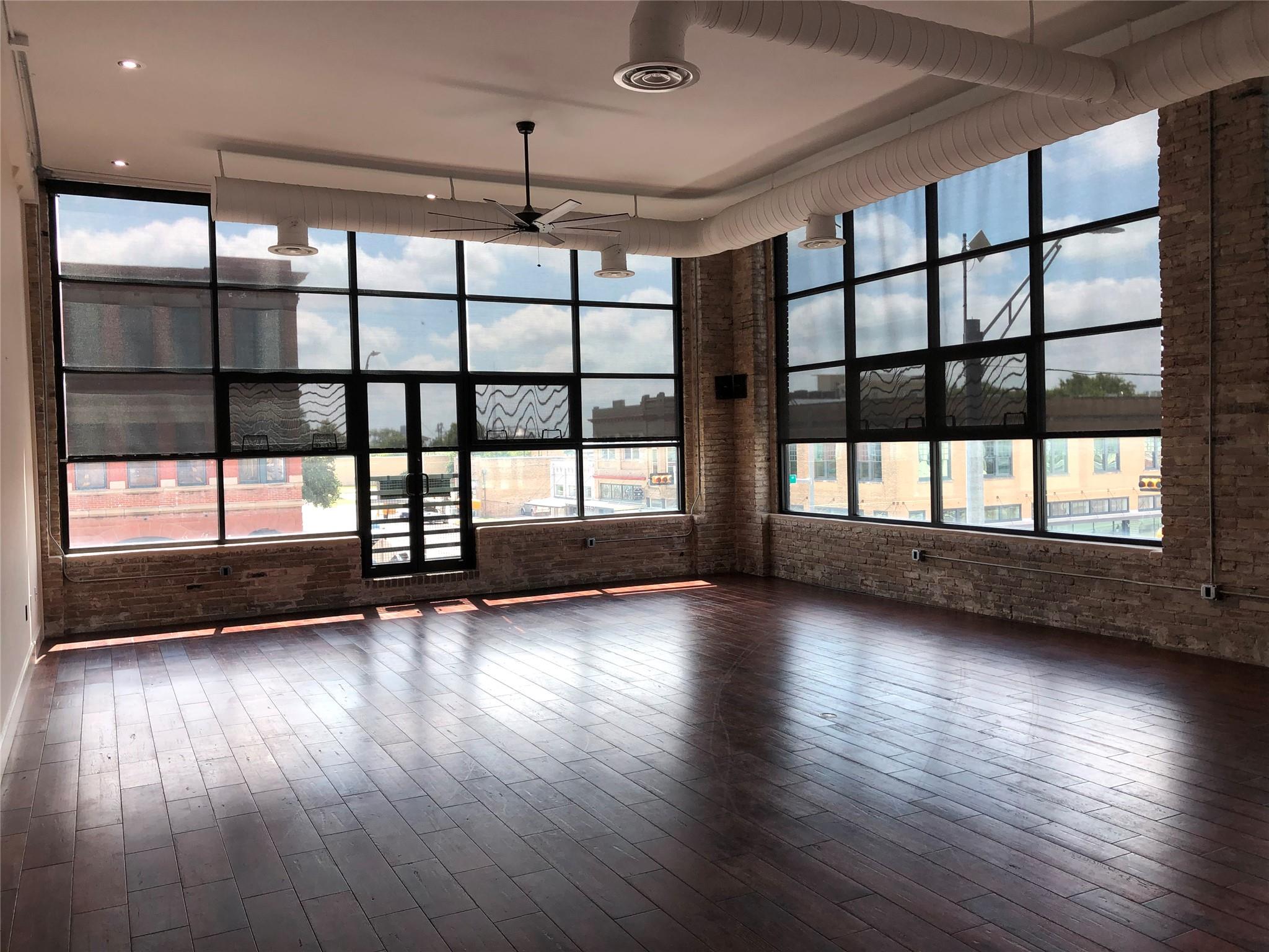 Listing photo 1 of 110 W 2nd St  #Loft B