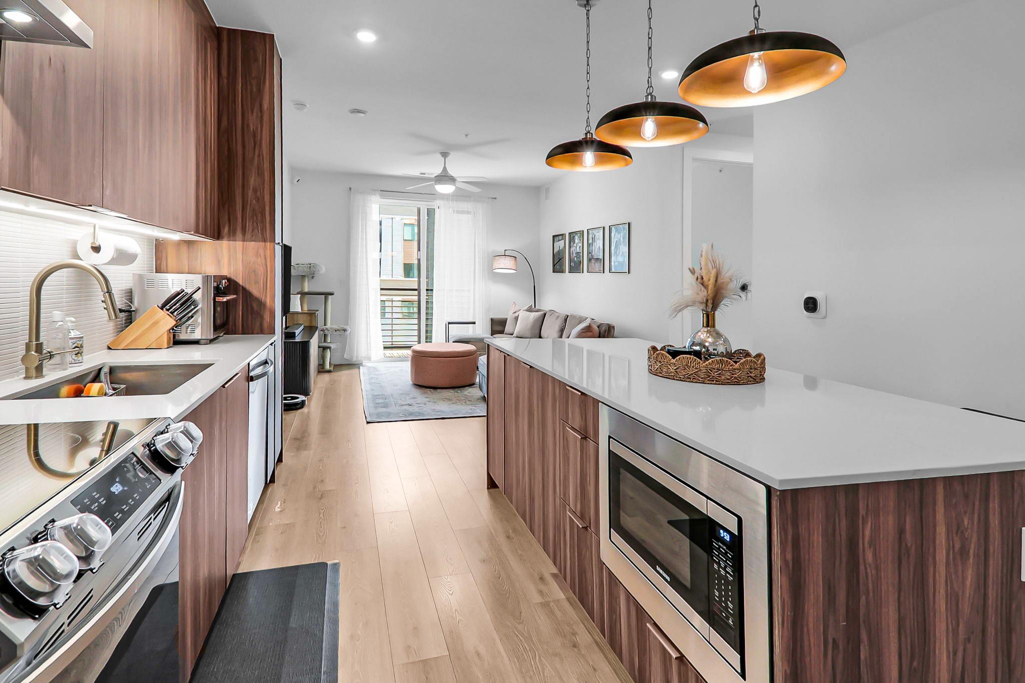 Listing photo 1 of 1701  Simond Ave  #304