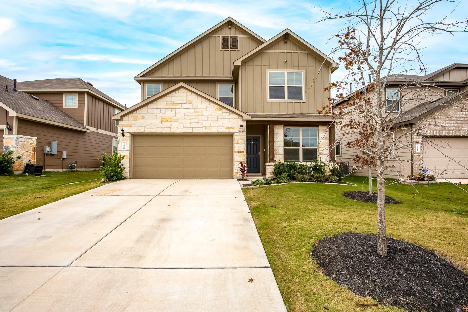 Listing photo 1 of 528  Staton St