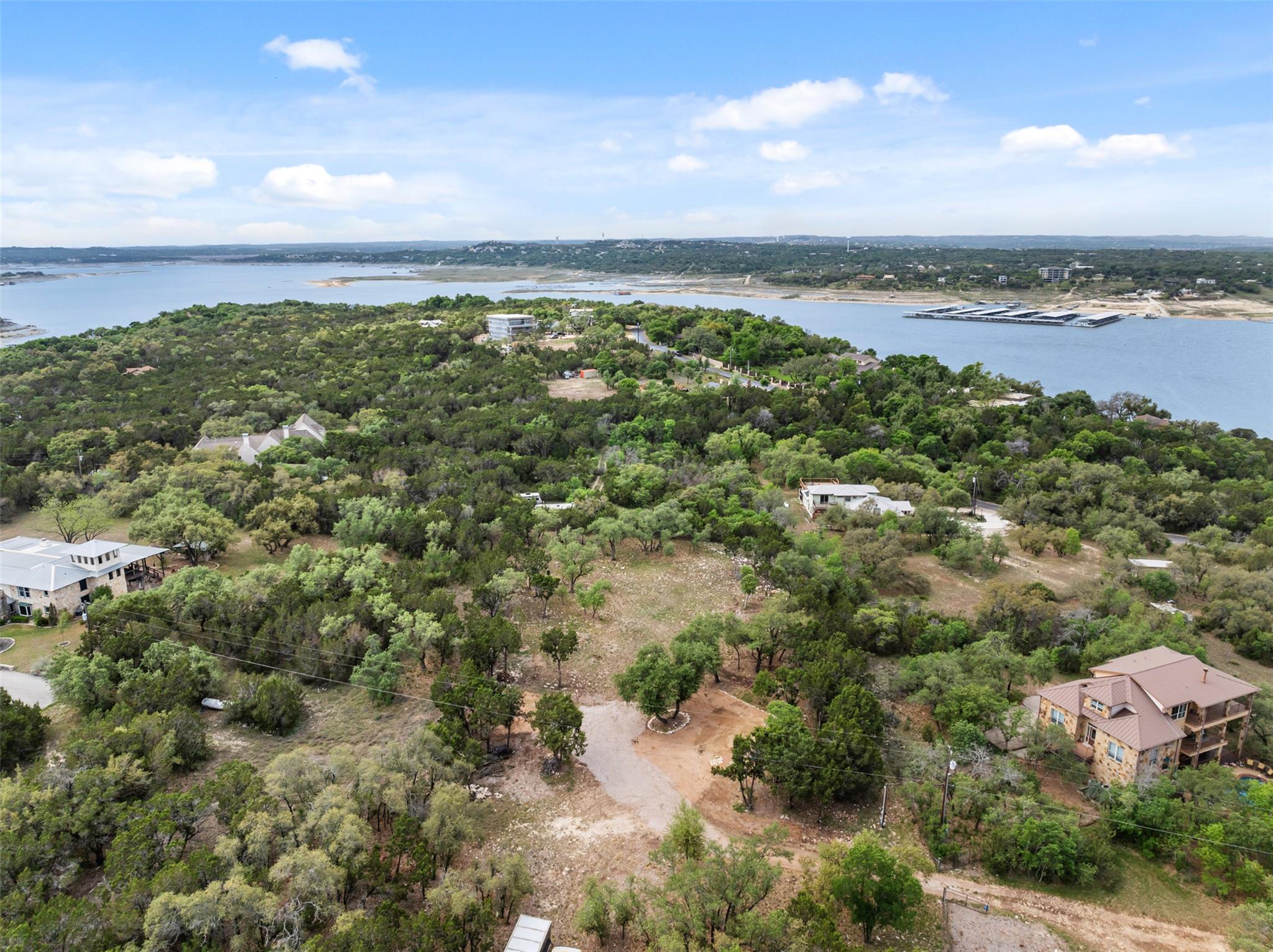 Listing photo 1 of 15901  Buddy Ave