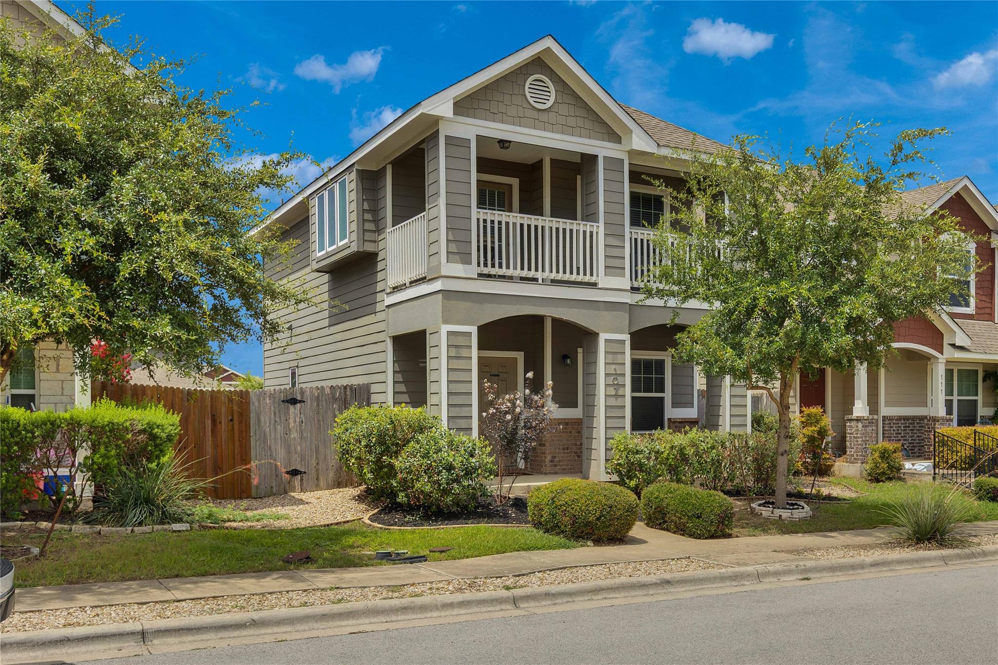 Listing photo 1 of 107  Friendship Oak Dr