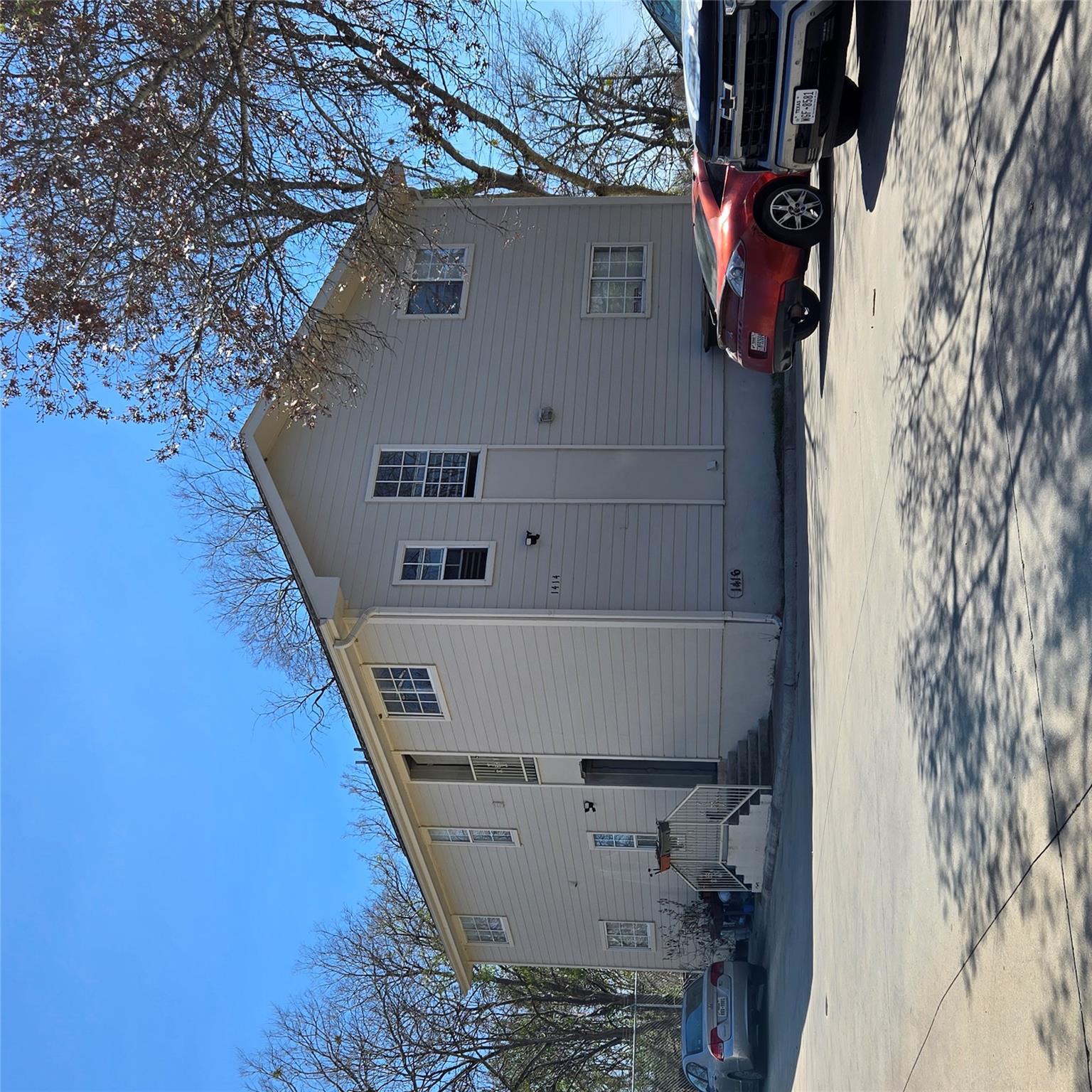 Listing photo 1 of 1414-1420  River Rd