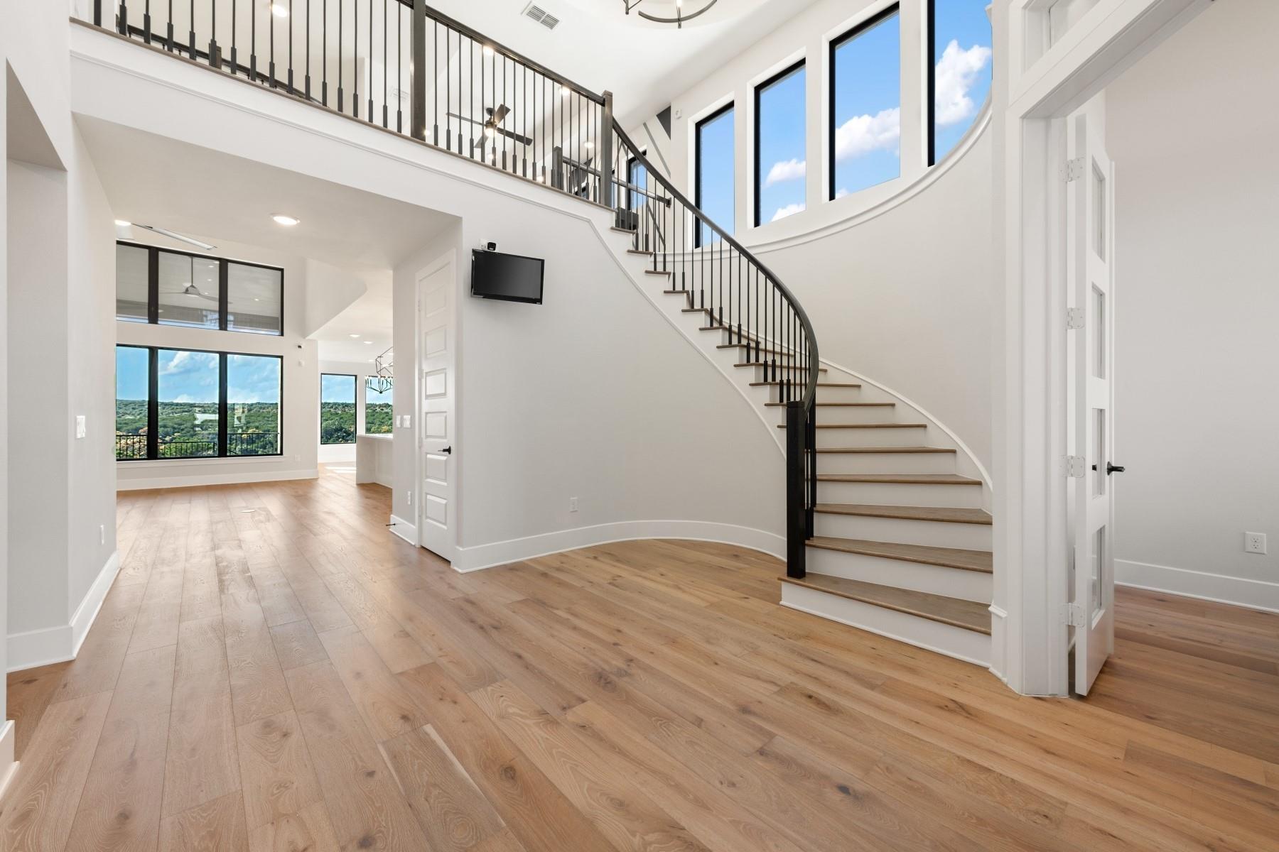 Listing photo 1 of 6216  Bower Well Rd