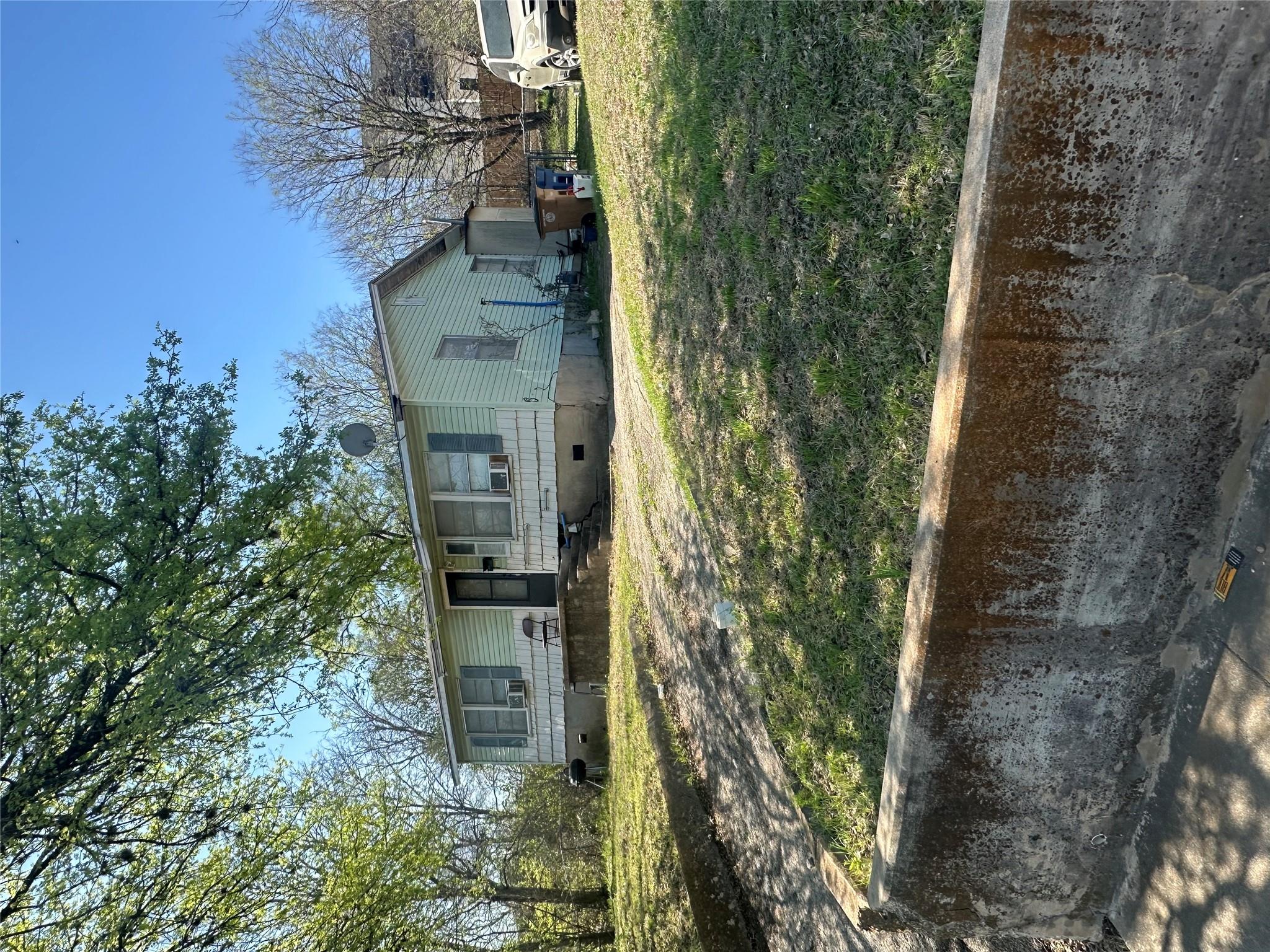 Listing photo 1 of 5003  Heflin Ln