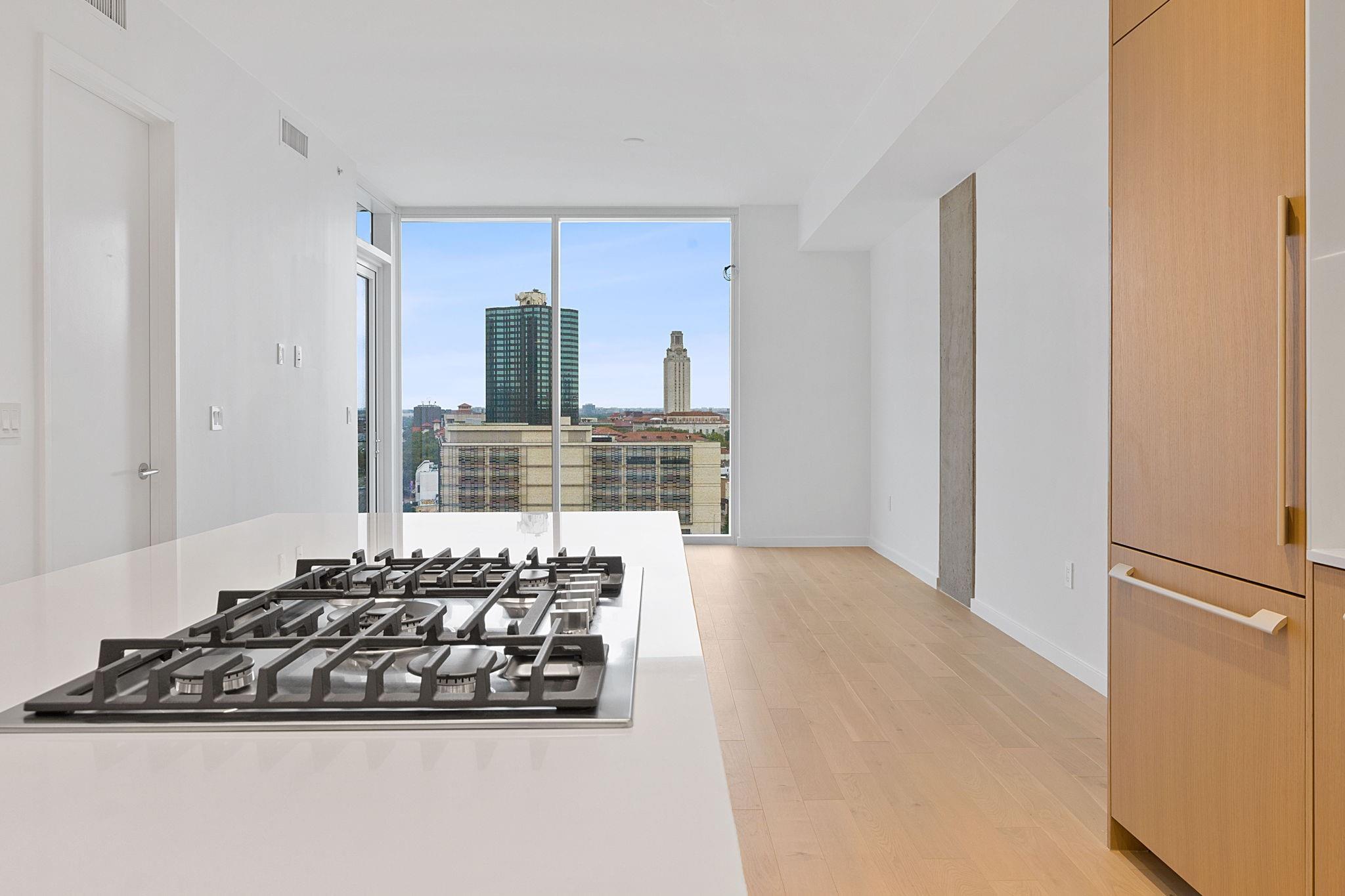 Listing photo 1 of 313 W 17th St  #1203