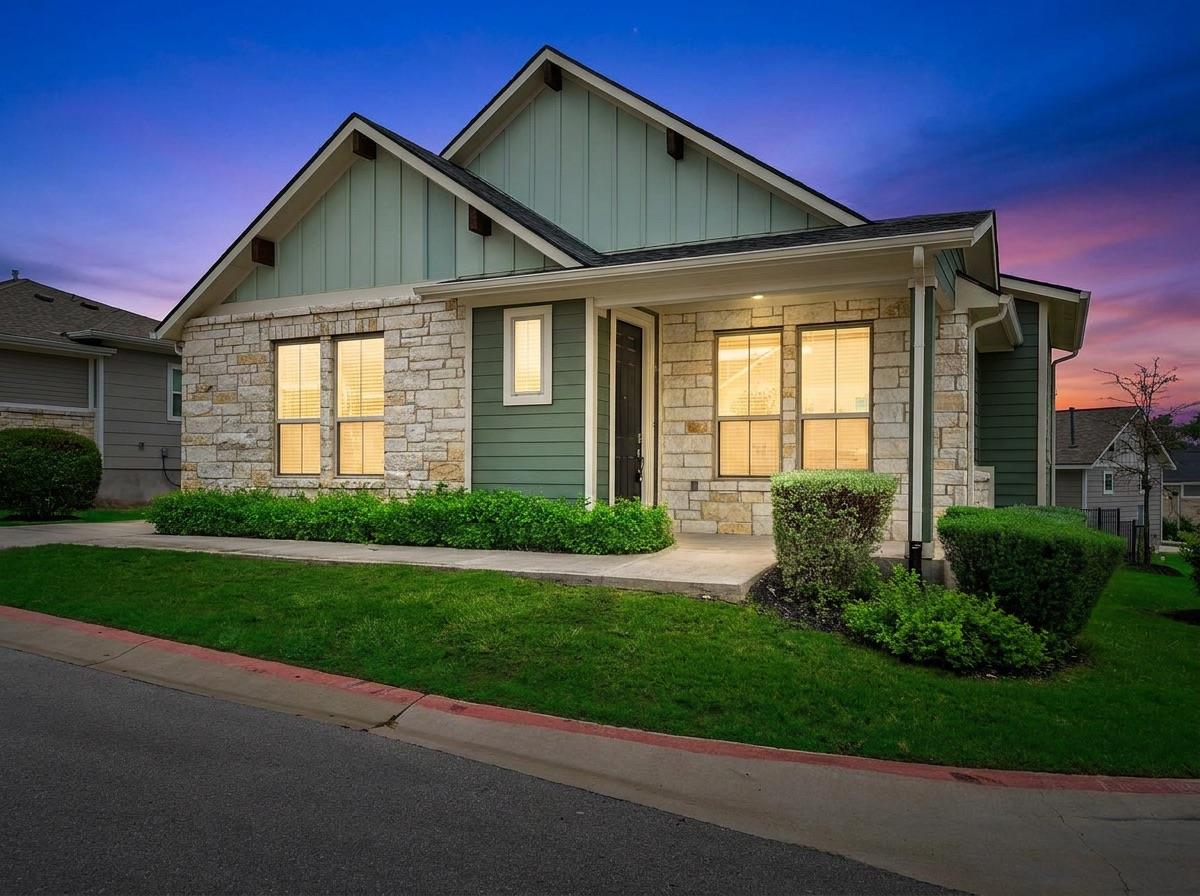 Listing photo 1 of 131  Ace Ln  #101