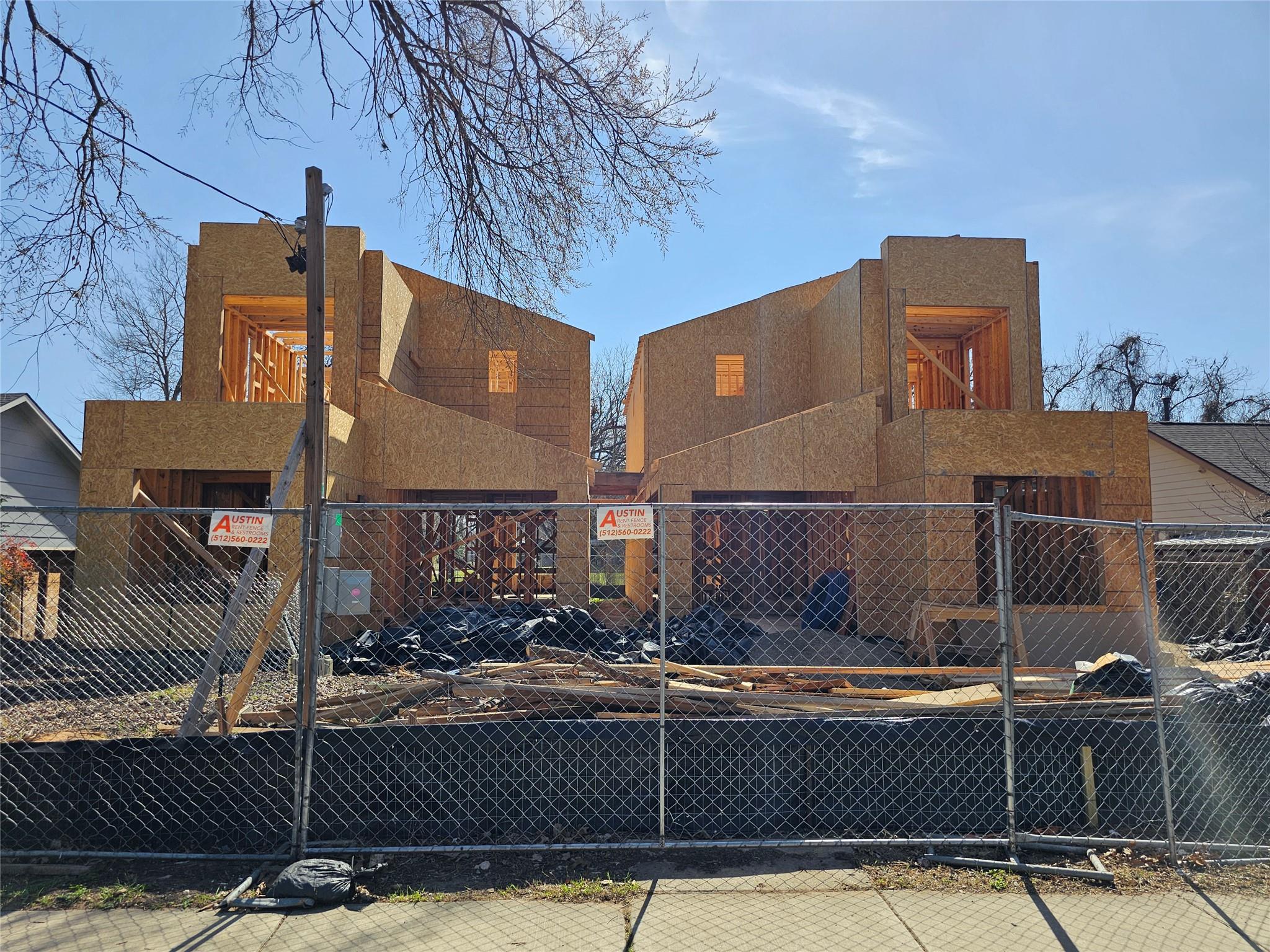 Listing photo 1 of 3309  Goodwin Ave  #A