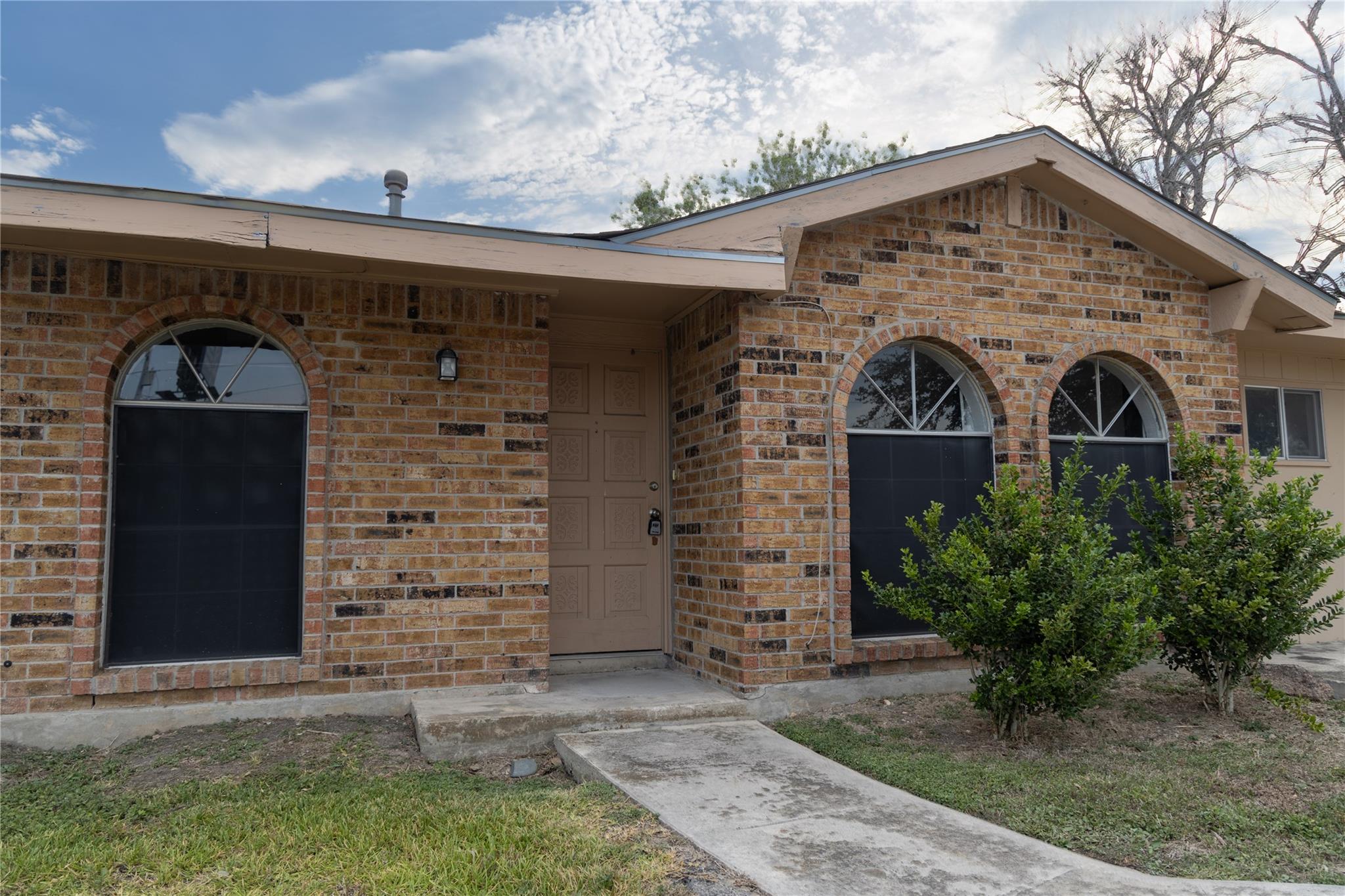 Listing photo 1 of 1430  State Highway 46 None S