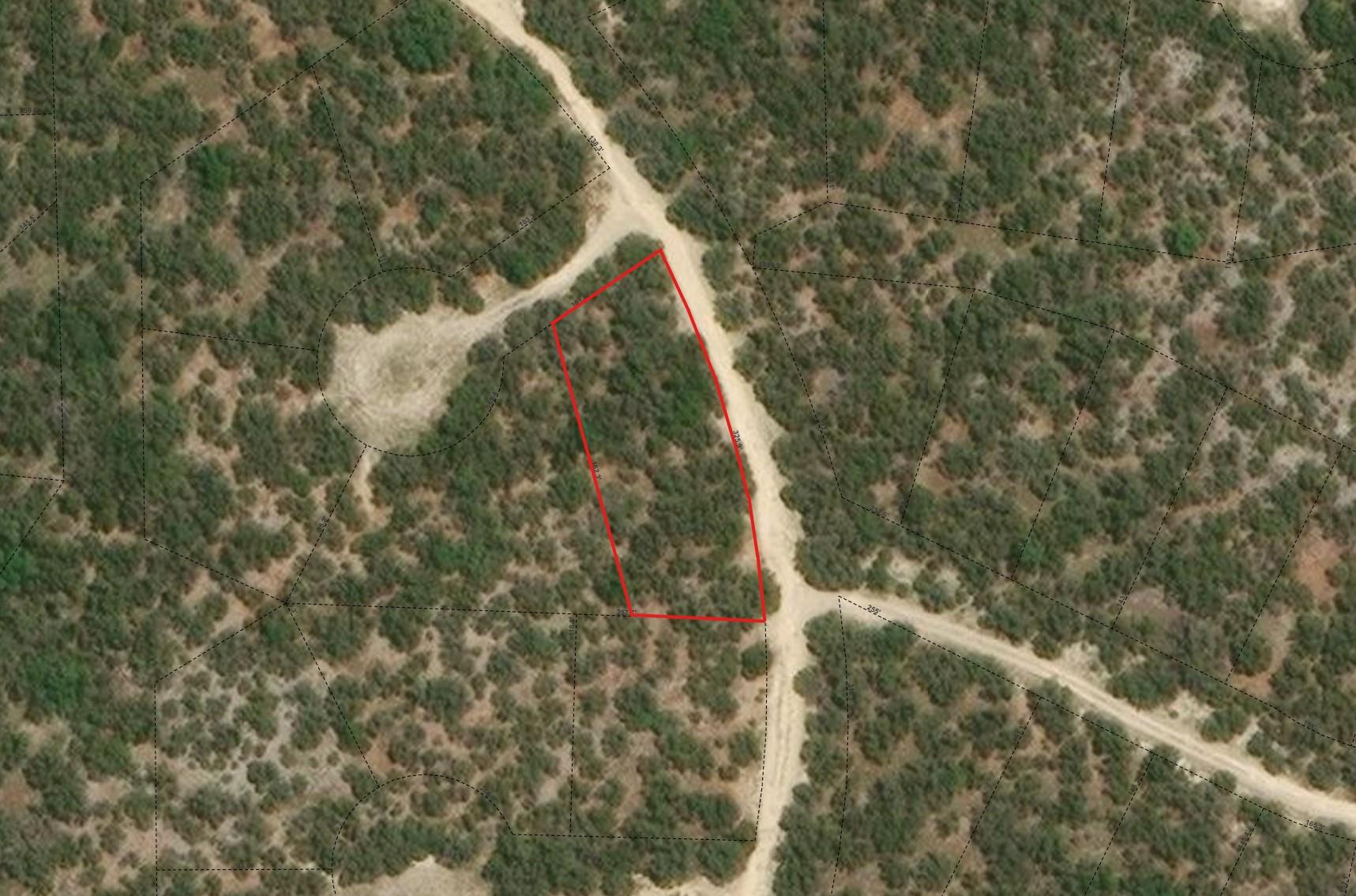 Map / location featuring property parcel outlined