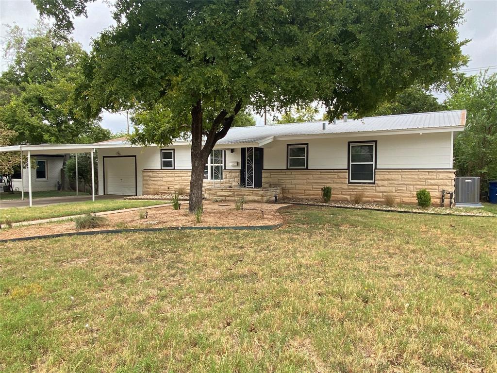 Listing photo 1 of 8107  Lazy Ln