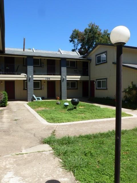 View of apartment building / complex