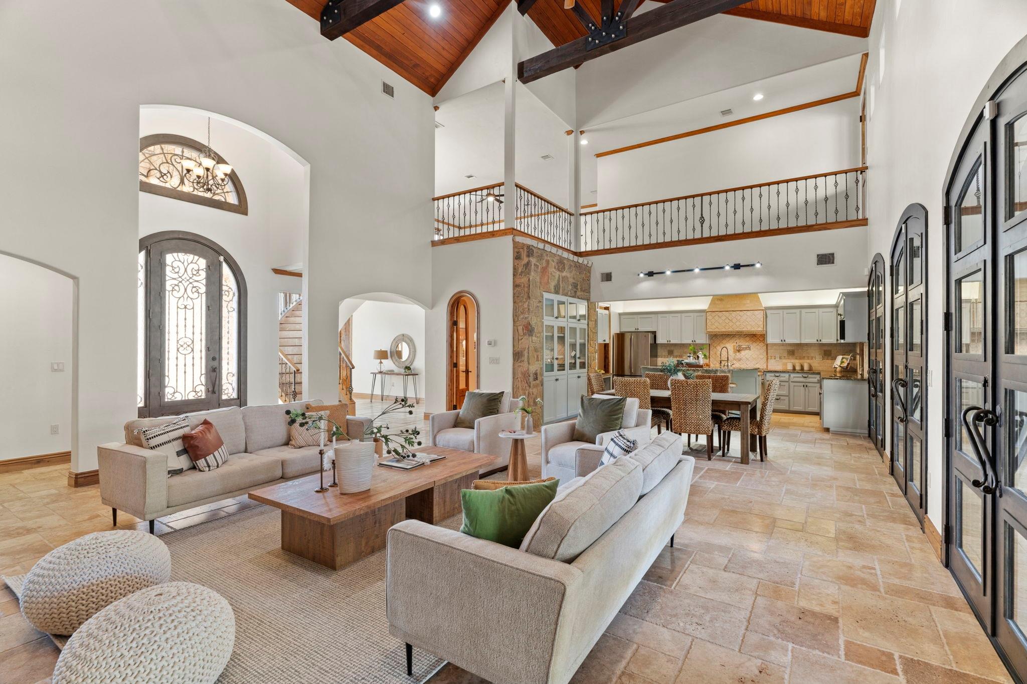 Listing photo 1 of 2180  La Ventana Pkwy