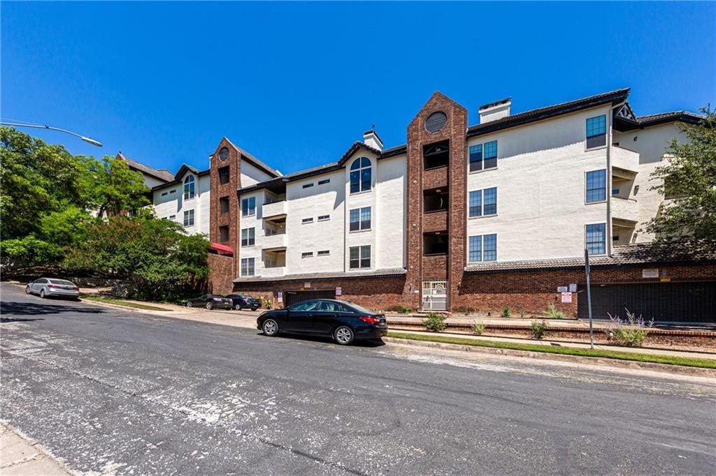 Listing photo 1 of 3001  Cedar St  #209
