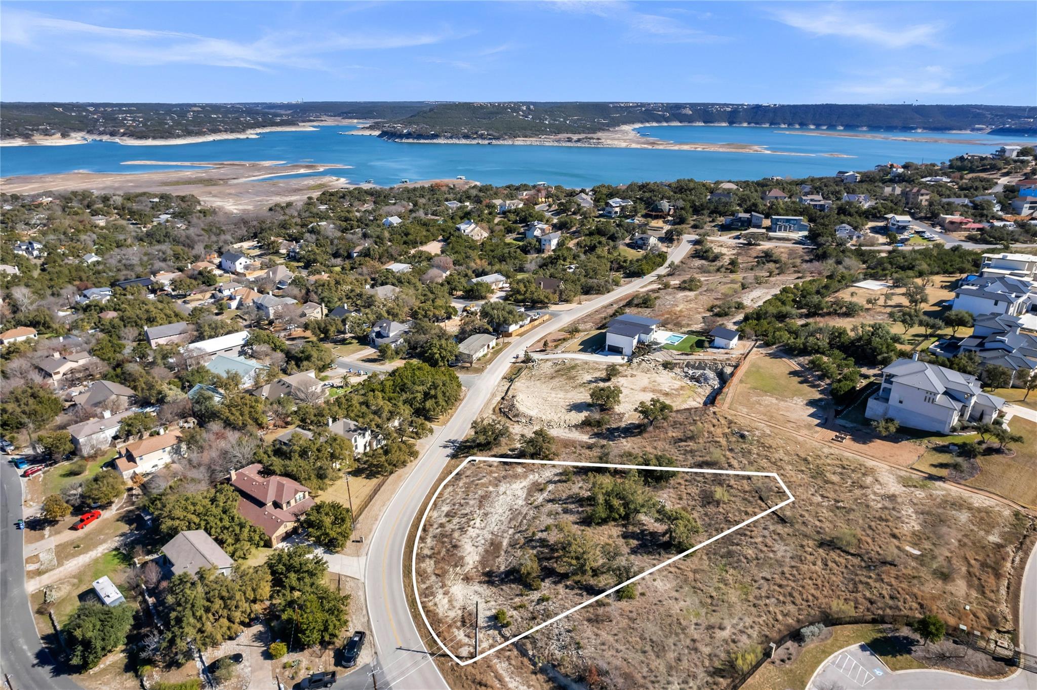 Listing photo 1 of 5001  Weletka Dr