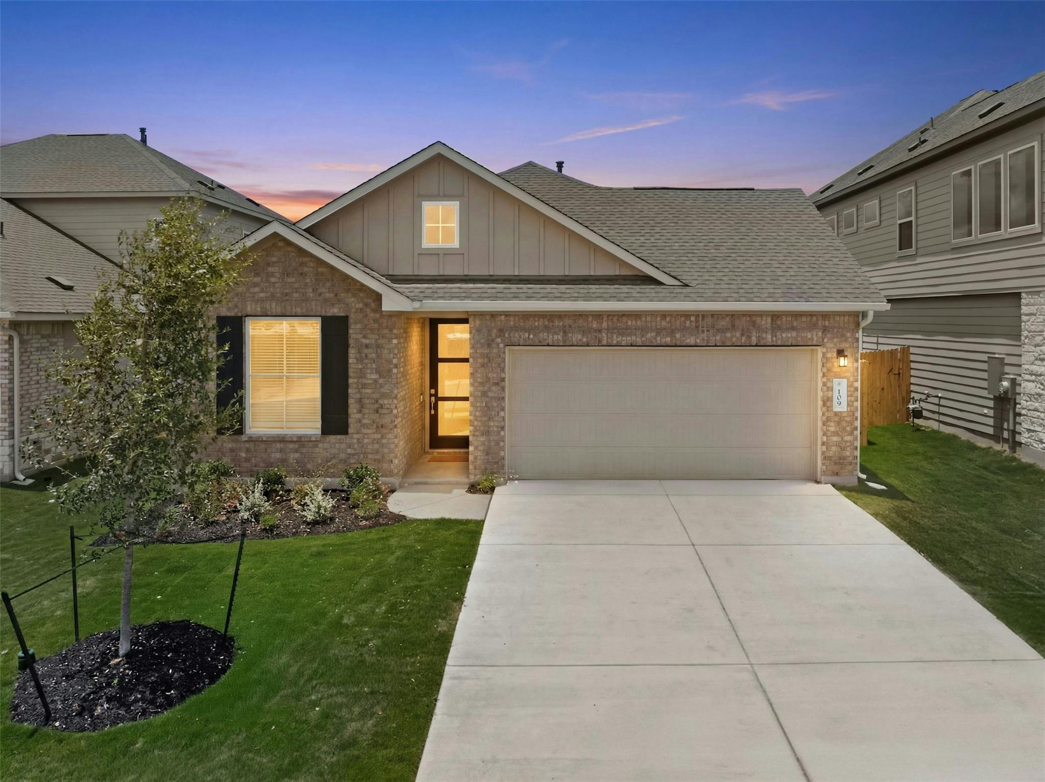 Ảnh nhà đang rao bán 1 của 109  Carlsbad Ct