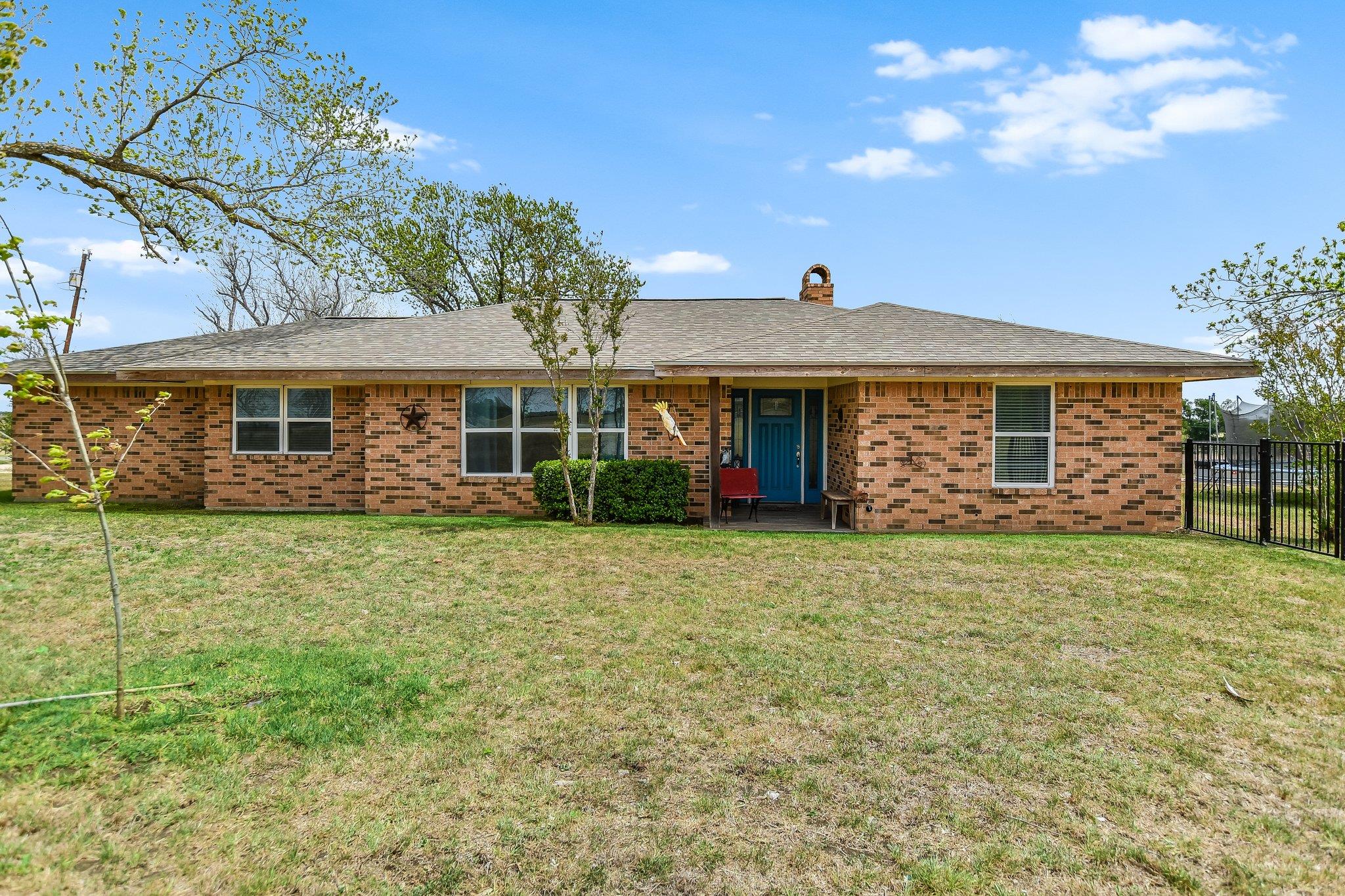 Listing photo 1 of 1601  CR 463 (and CR 465) None