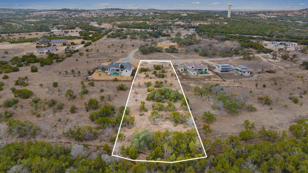 Overview of rural landscape featuring a desert la
