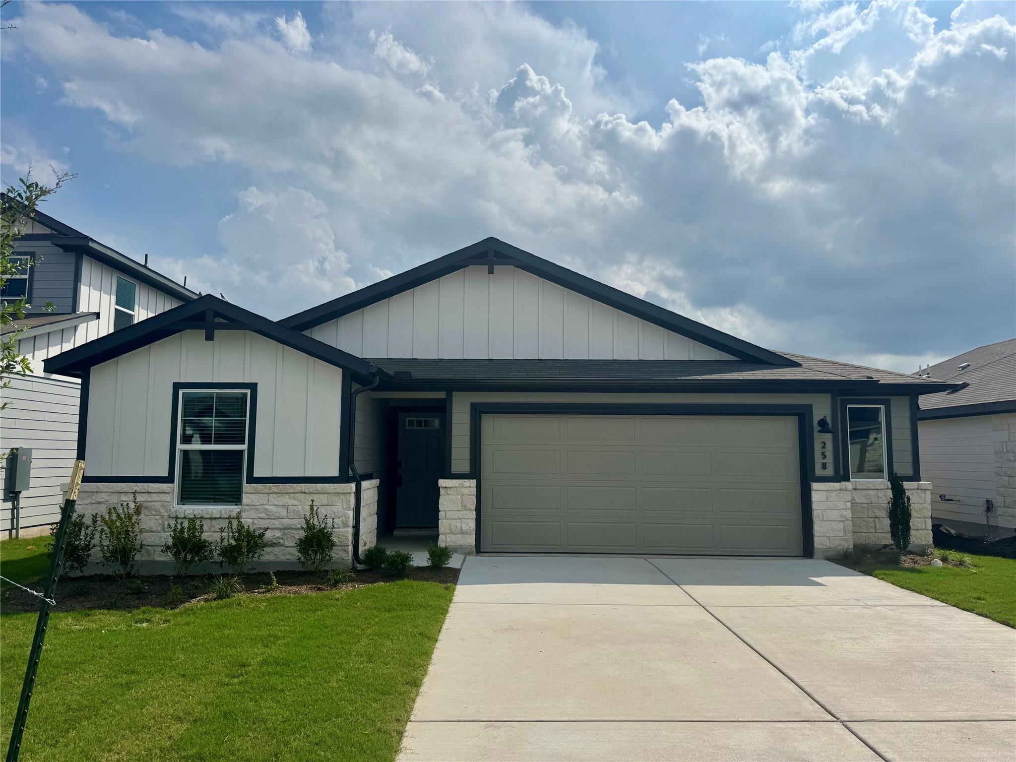 Listing photo 1 of 258  Texas Agate Dr