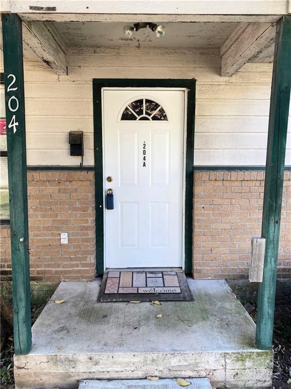 Listing photo 1 of 204  Hall St  #A