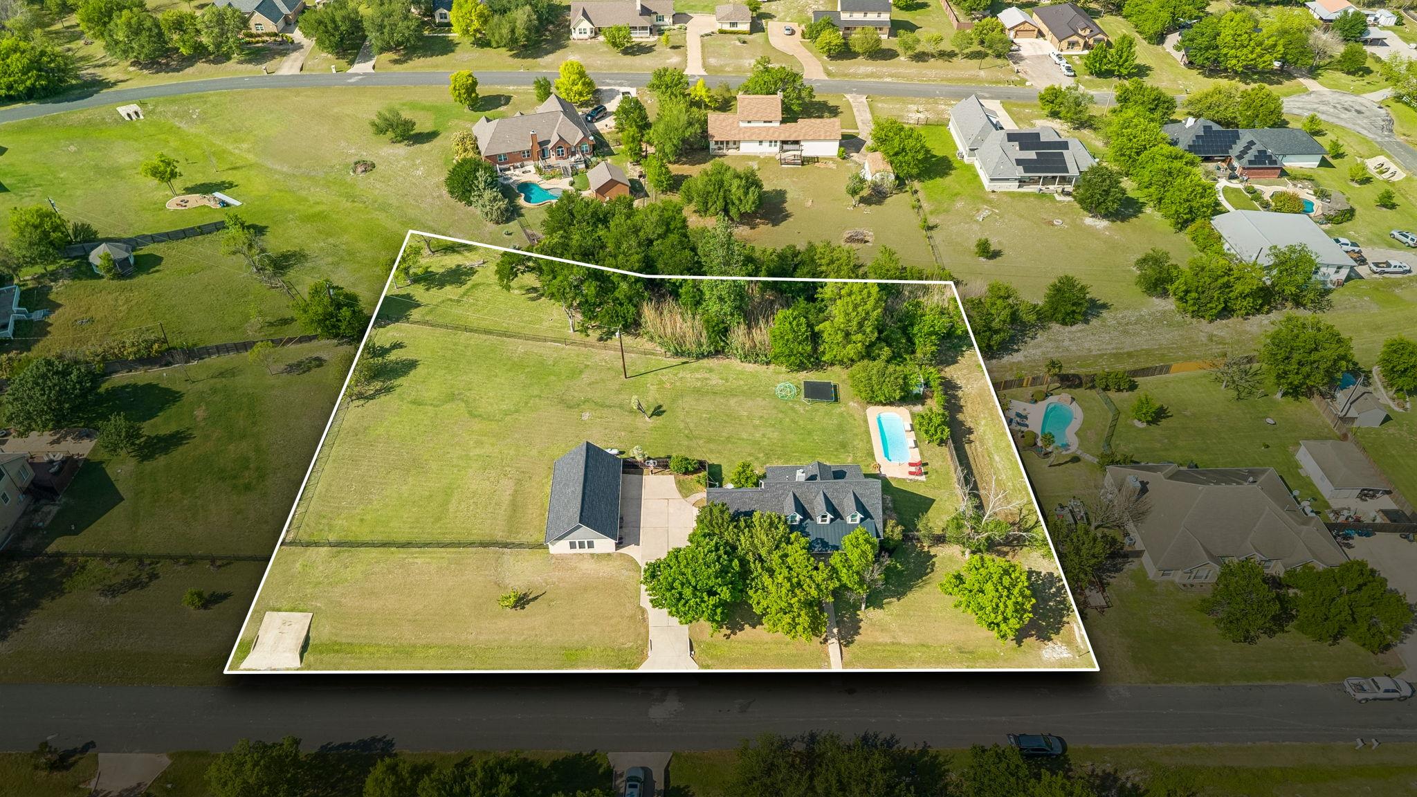 Listing photo 1 of 205  Morningside Cir