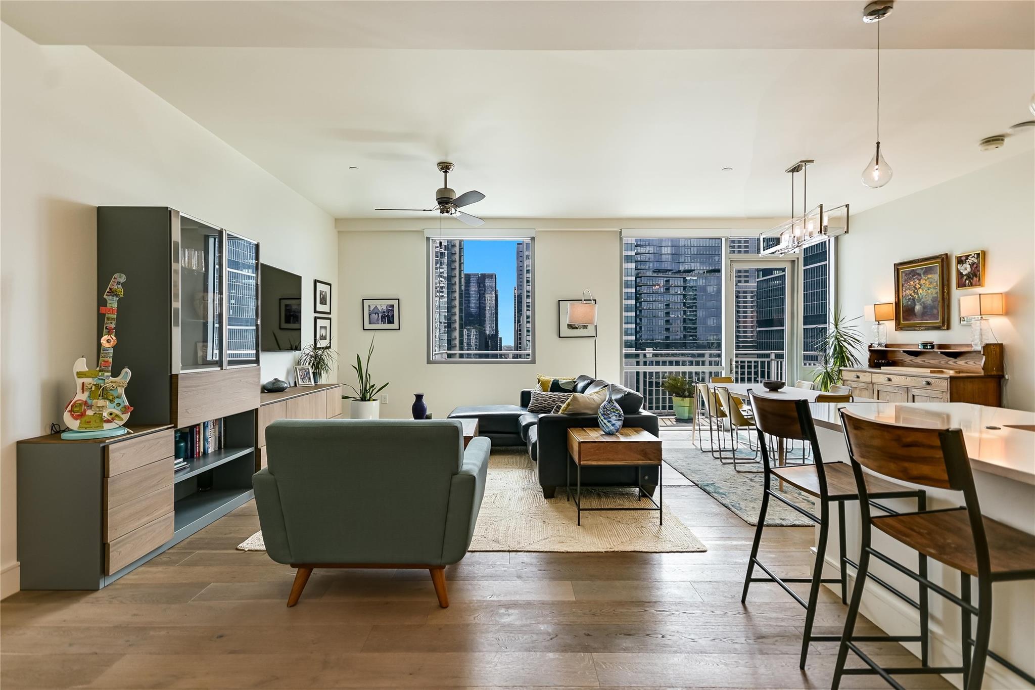 Ảnh nhà đang rao bán 1 của 222  West Ave  #1613