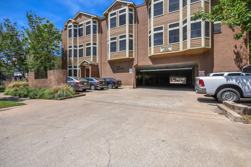 Ảnh nhà đang rao bán 1 của 2802  Nueces St  #312