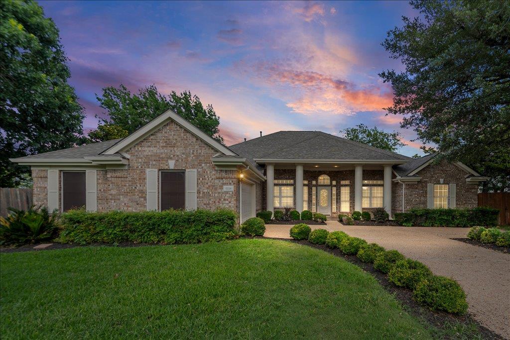 Foto de la propiedad en venta 1 de 5118  Prairie Dunes Dr