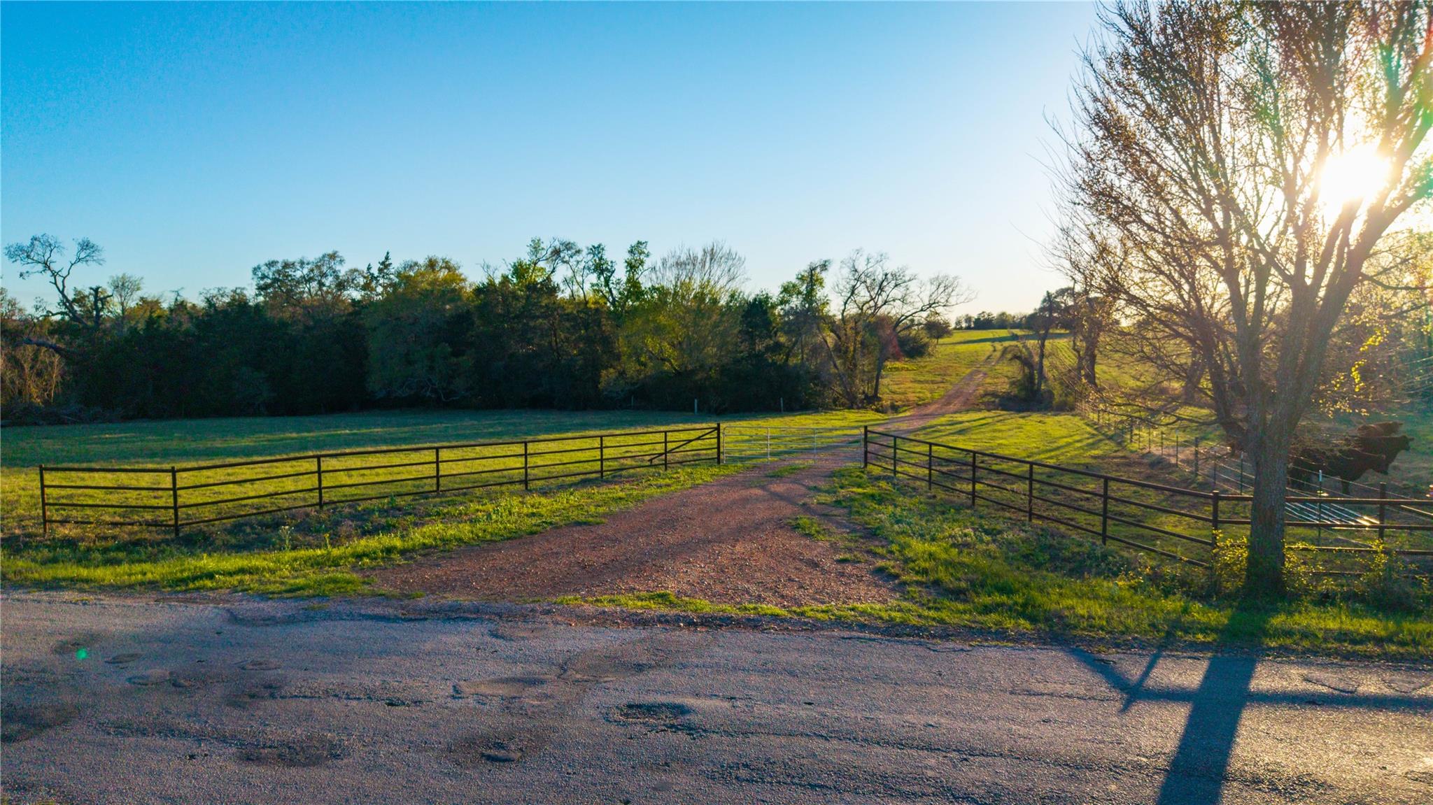 View of property's community with a view of rural
