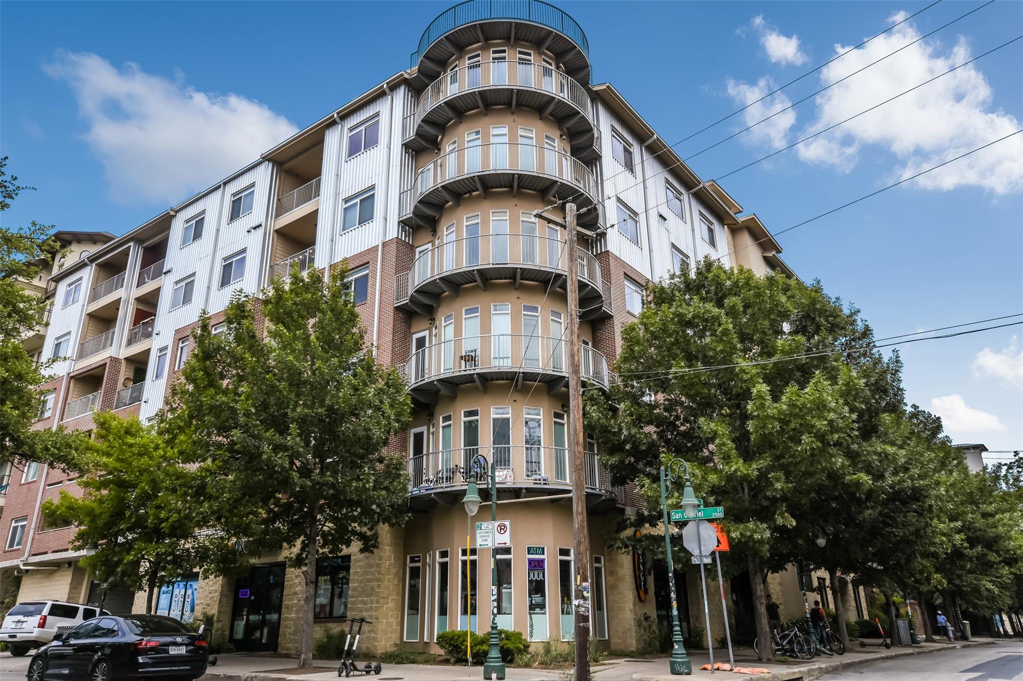 Ảnh nhà đang rao bán 1 của 910 W 25th St  #503