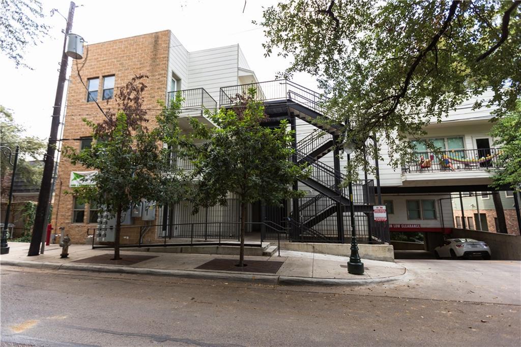 Listing photo 1 of 2708  San Pedro St  #302