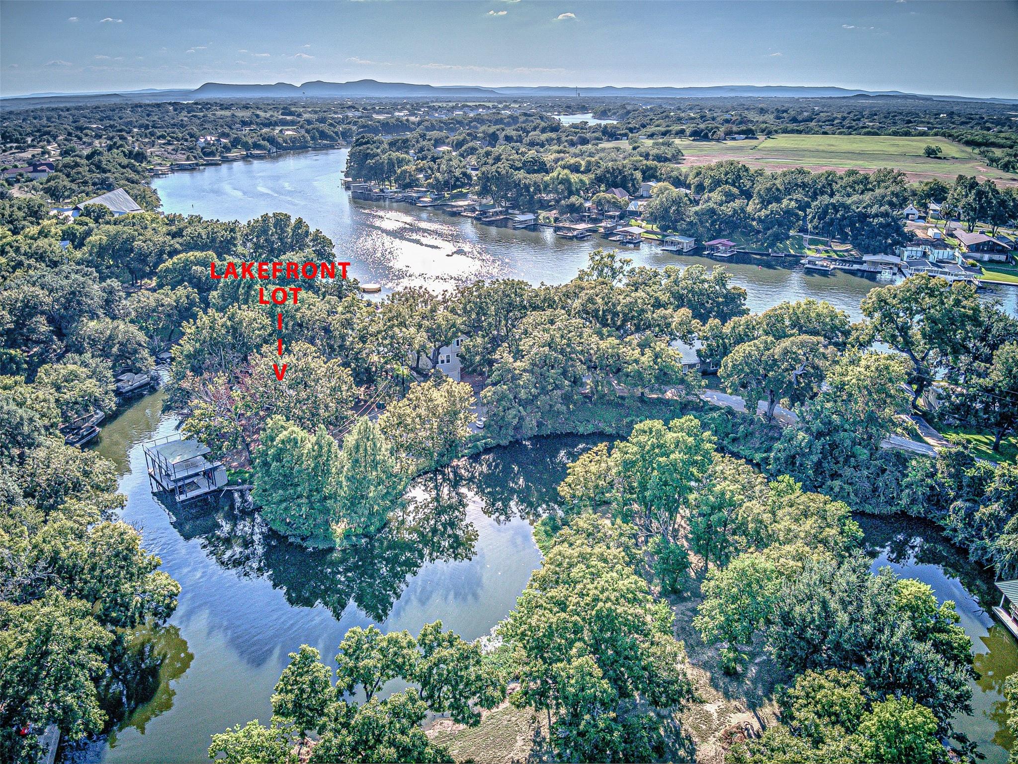 Listing photo 1 of 1336 S Lakeside Dr