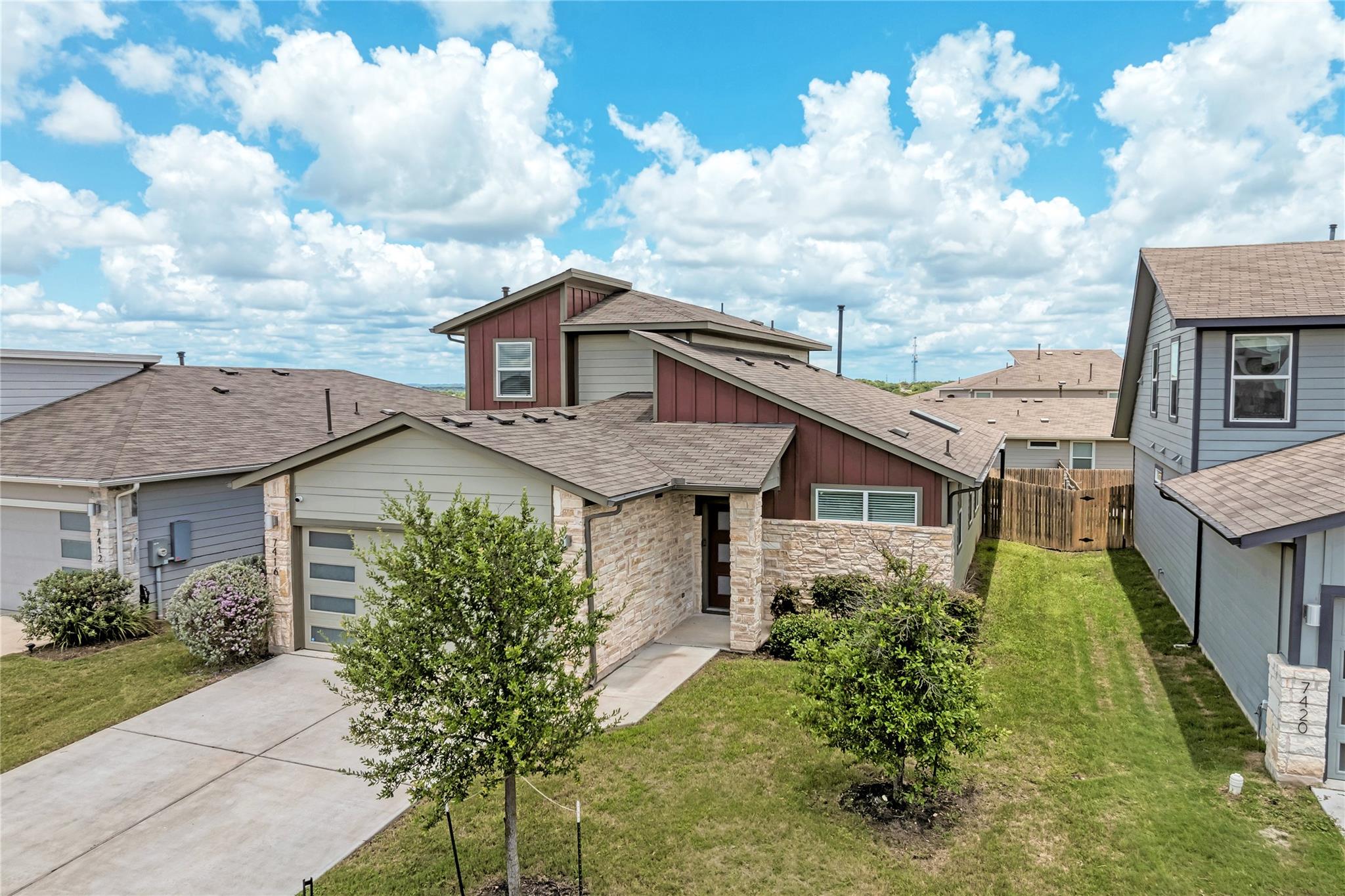 Listing photo 1 of 7416  Peggie Nell Dr