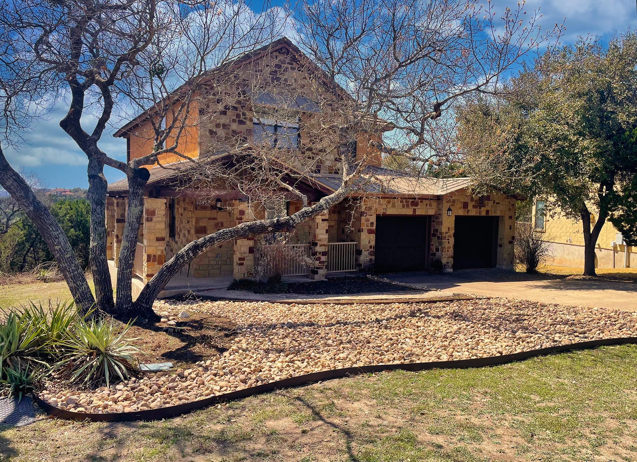 Listing photo 1 of 17932  Edgewood Way