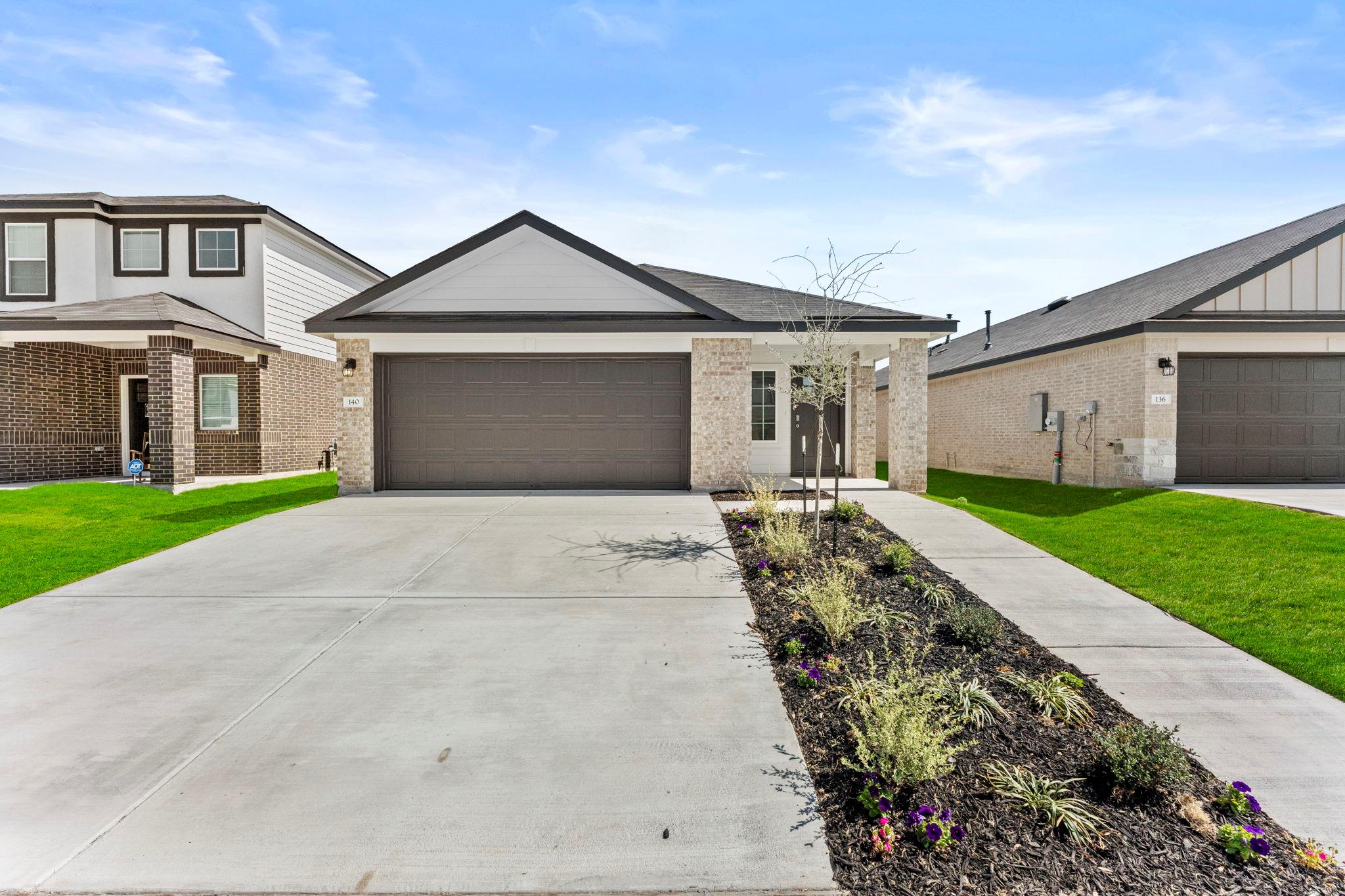 Listing photo of 140  RAYMONDVILLE Path