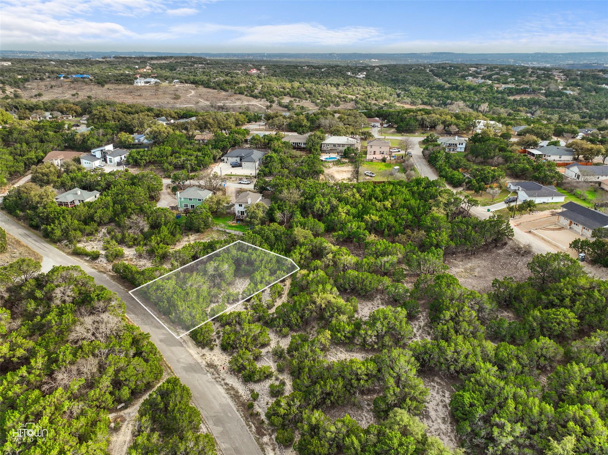 Listing photo 1 of 20705  Oak Ridge None