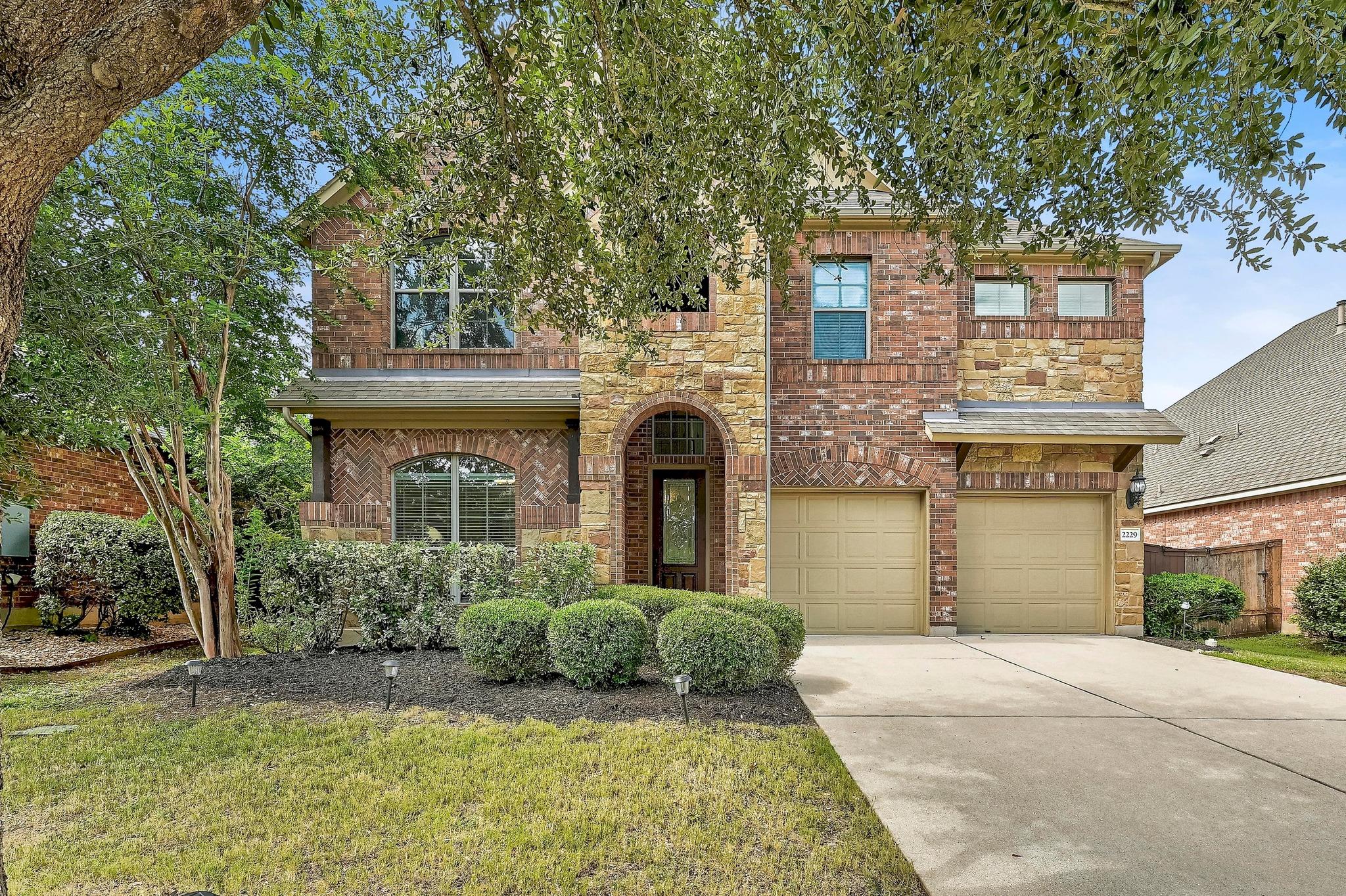 Listing photo 1 of 2229  Turtle Mountain Bnd