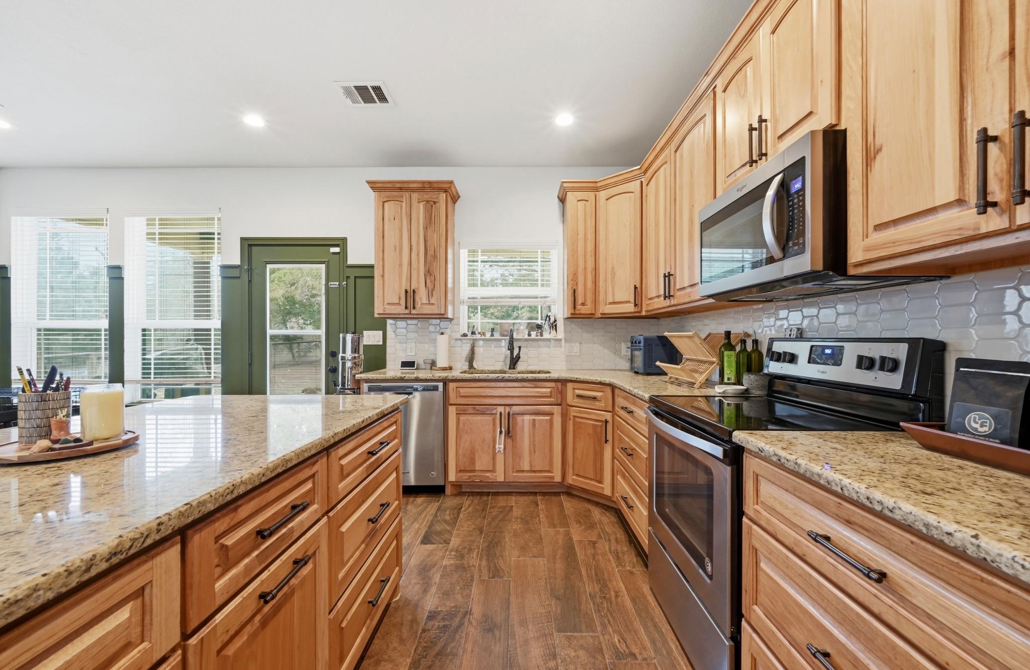 Listing photo 1 of 202  Cedar Hills Dr