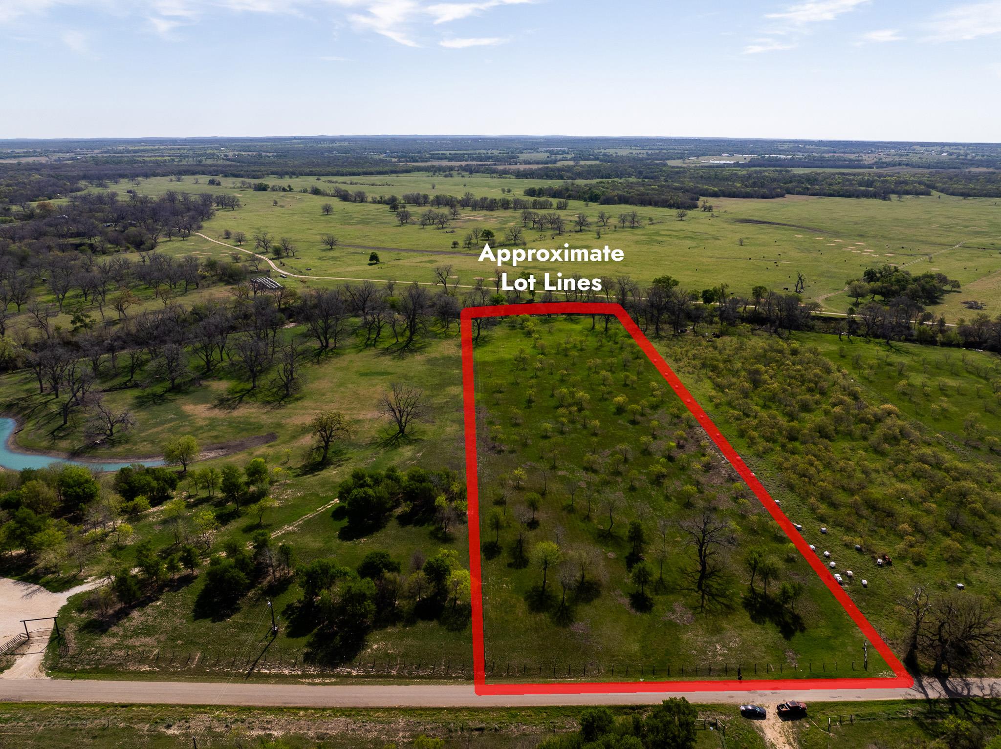 Overview of rural landscape featuring property pa