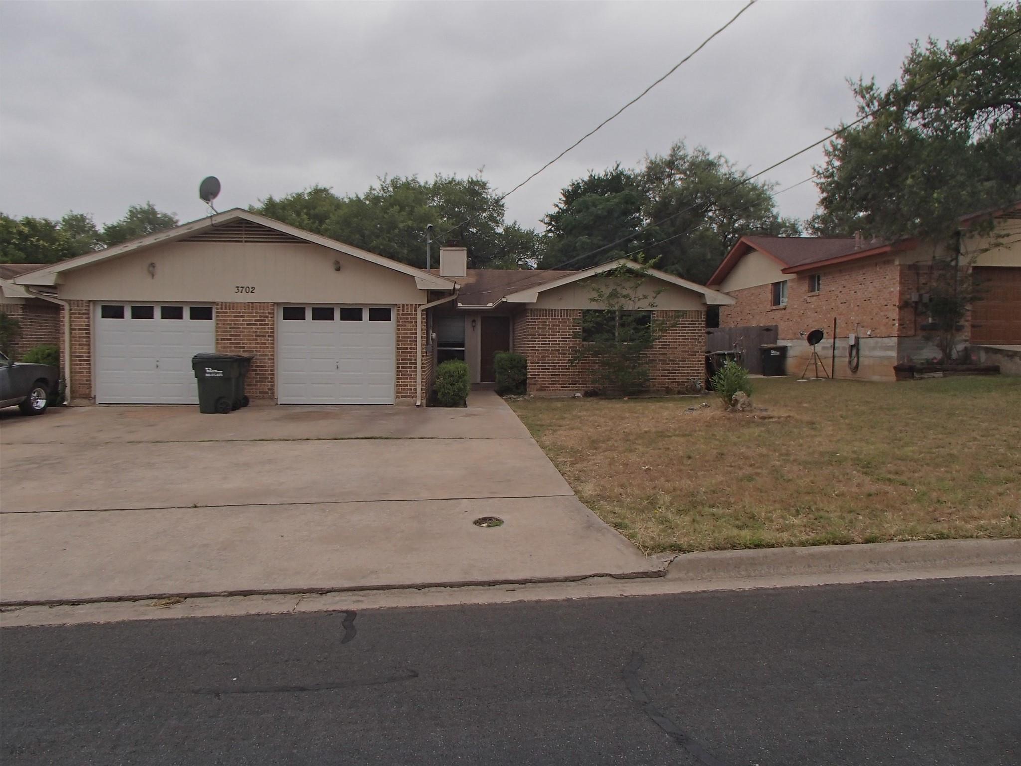 Listing photo 1 of 3702  Rocky Hollow Trl  #B