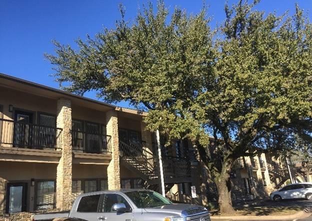 View of apartment building / complex