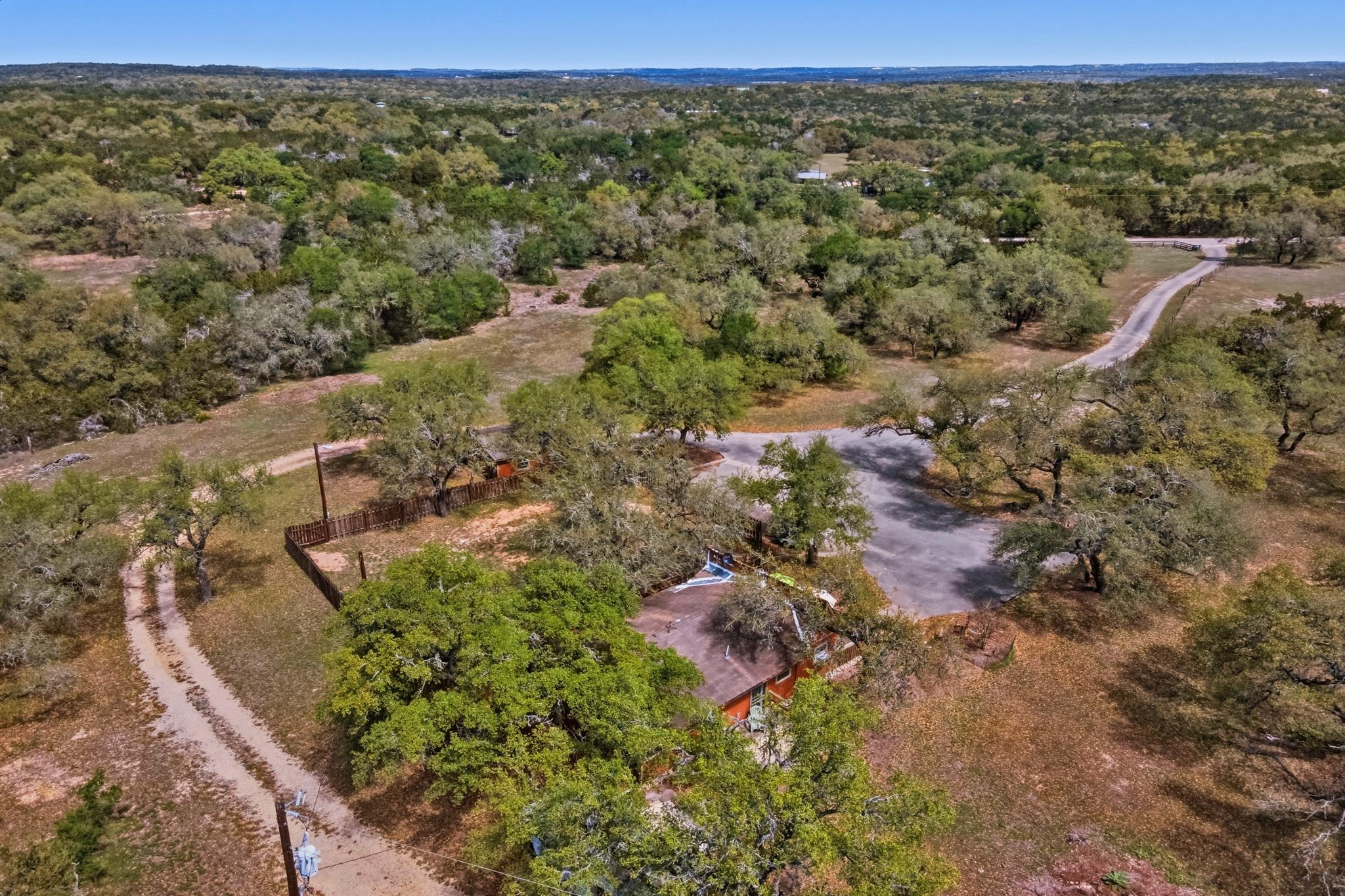 Listing photo 1 of 600  Misti Ln