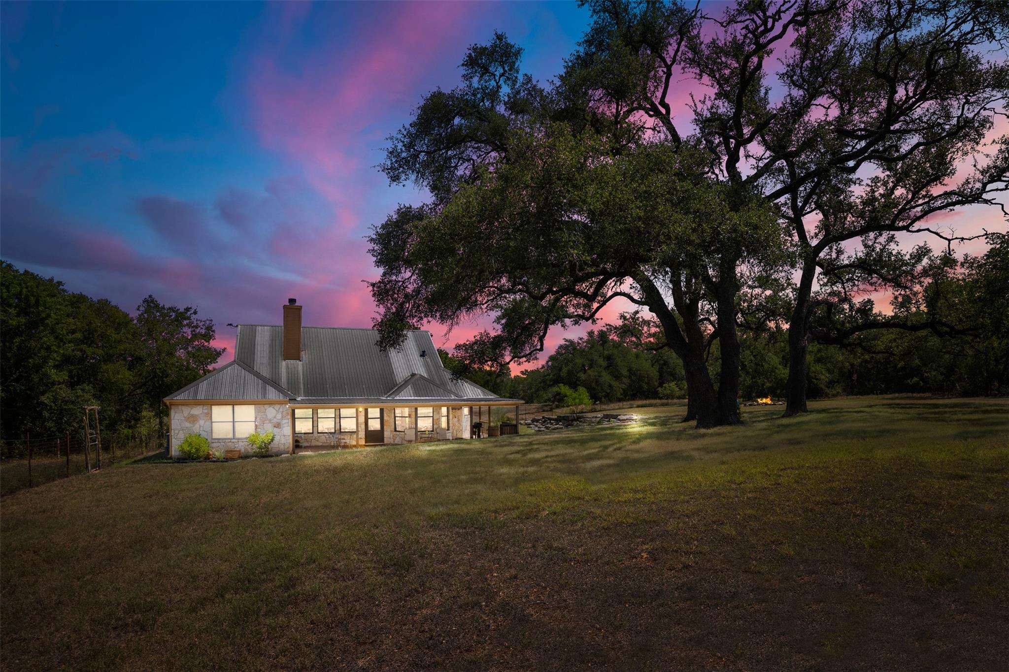 Listing photo 1 of 10621  Fm 150 None W