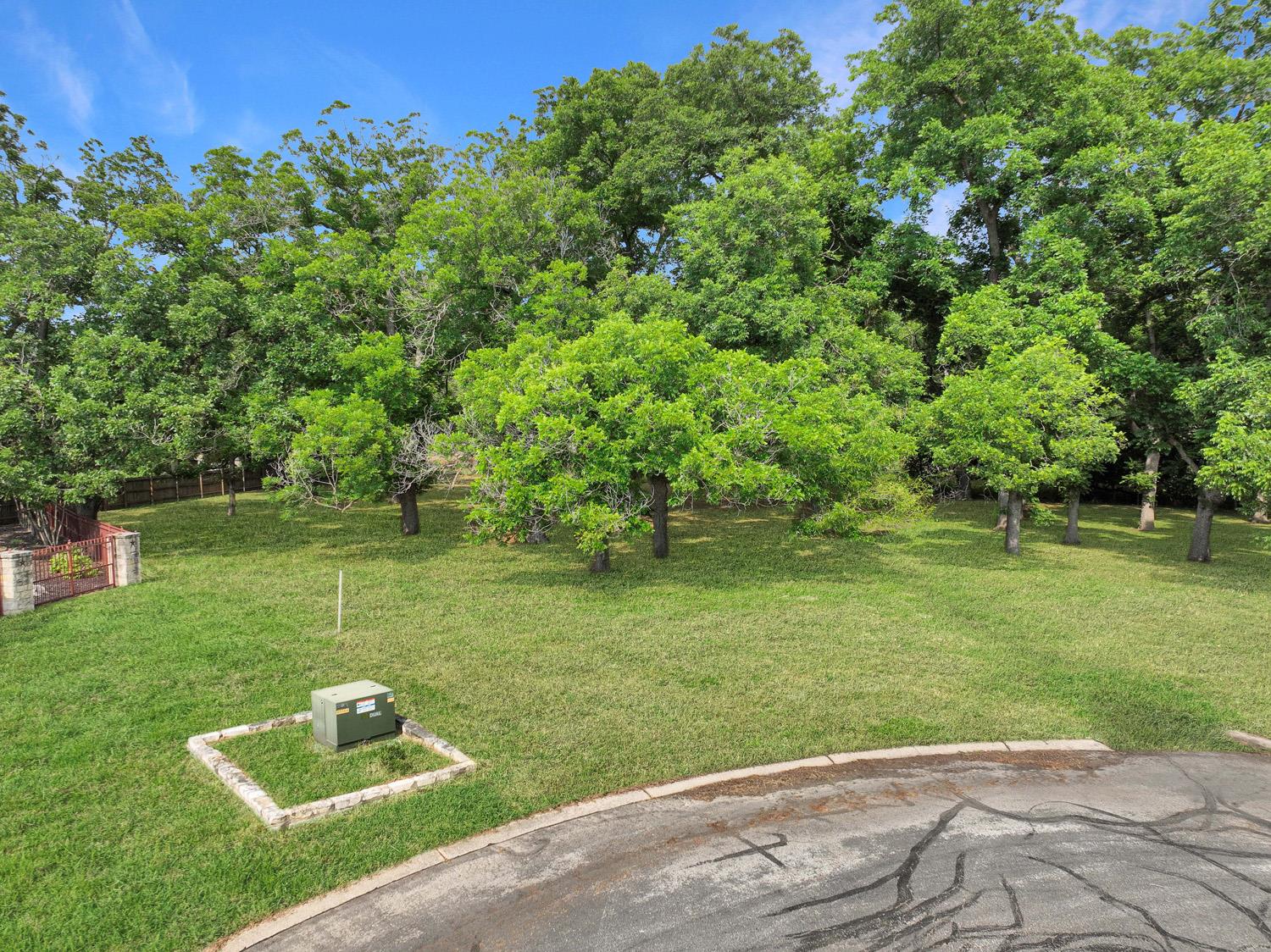 Listing photo 1 of 127  Milagros None