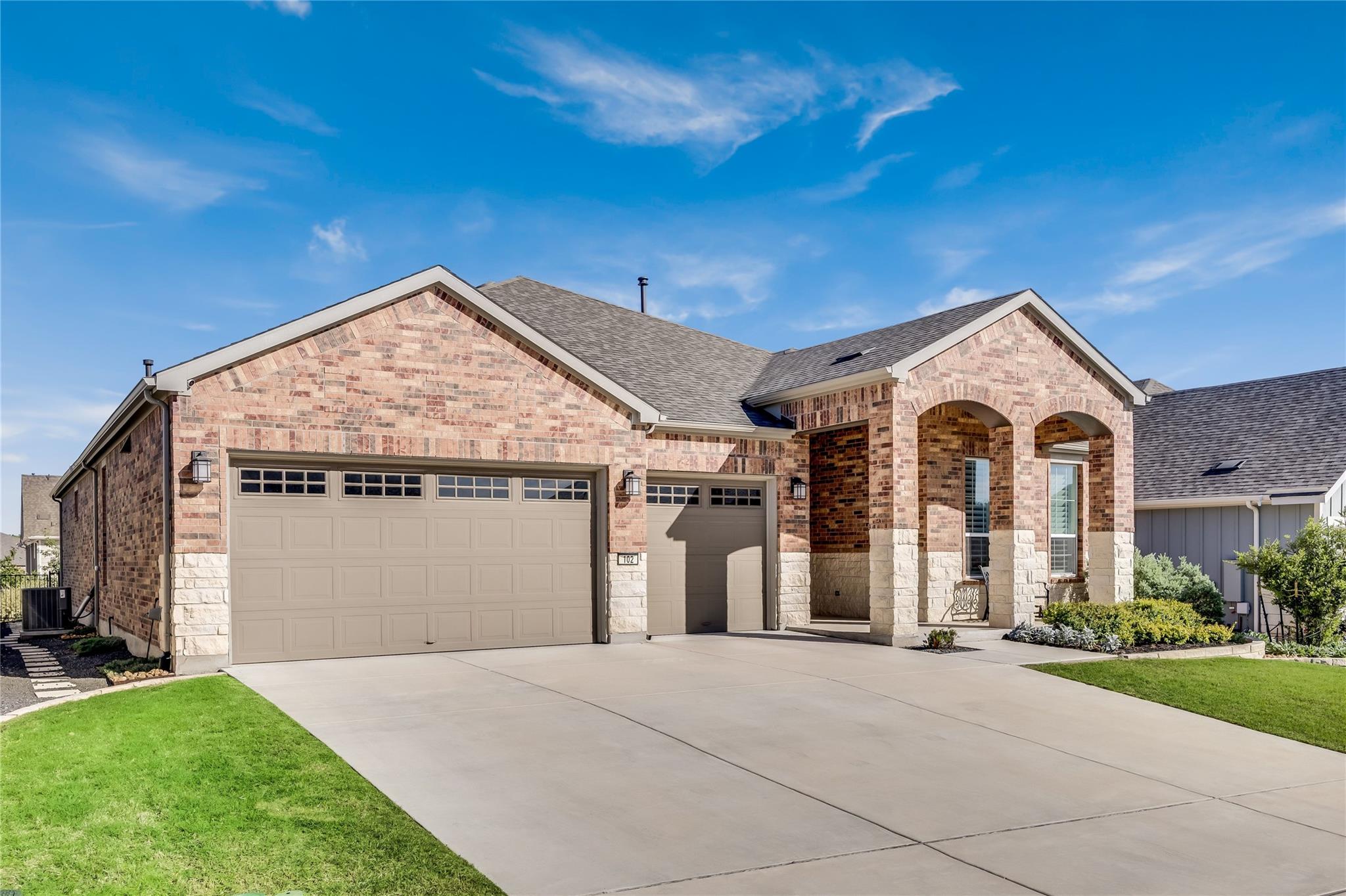 Listing photo of 102  Pointer Ln