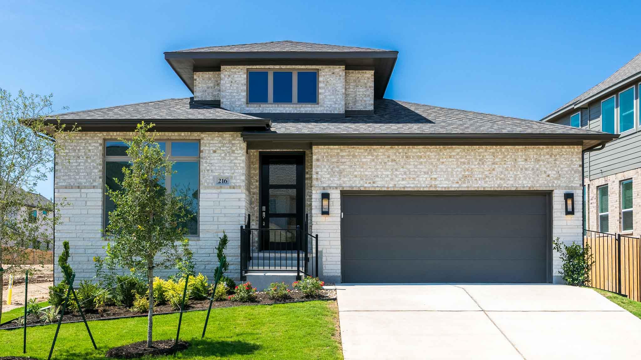 Ảnh nhà đang rao bán 1 của 216  Montecido Dr