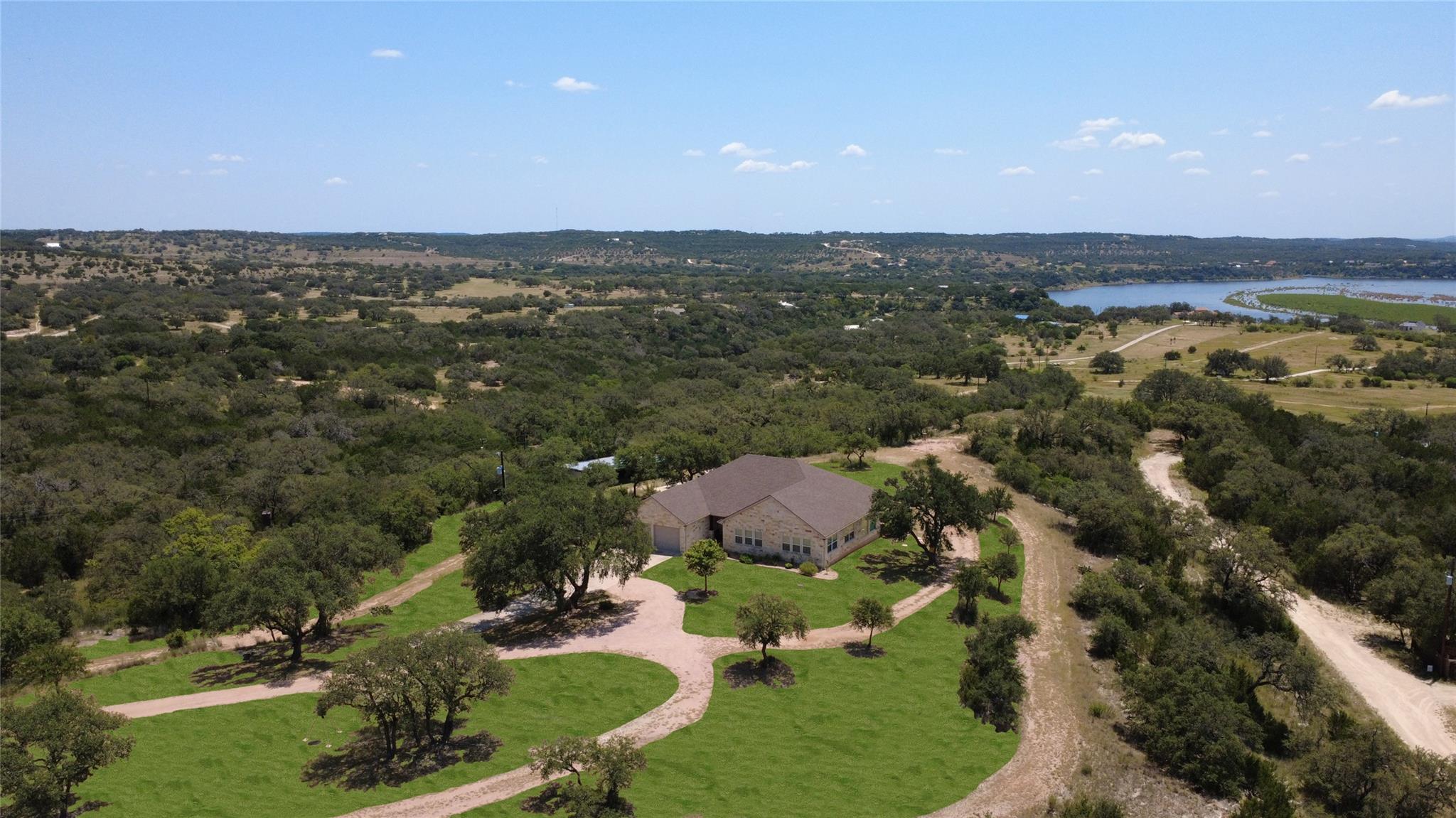 Listing photo 1 of 28701  Valley Rd