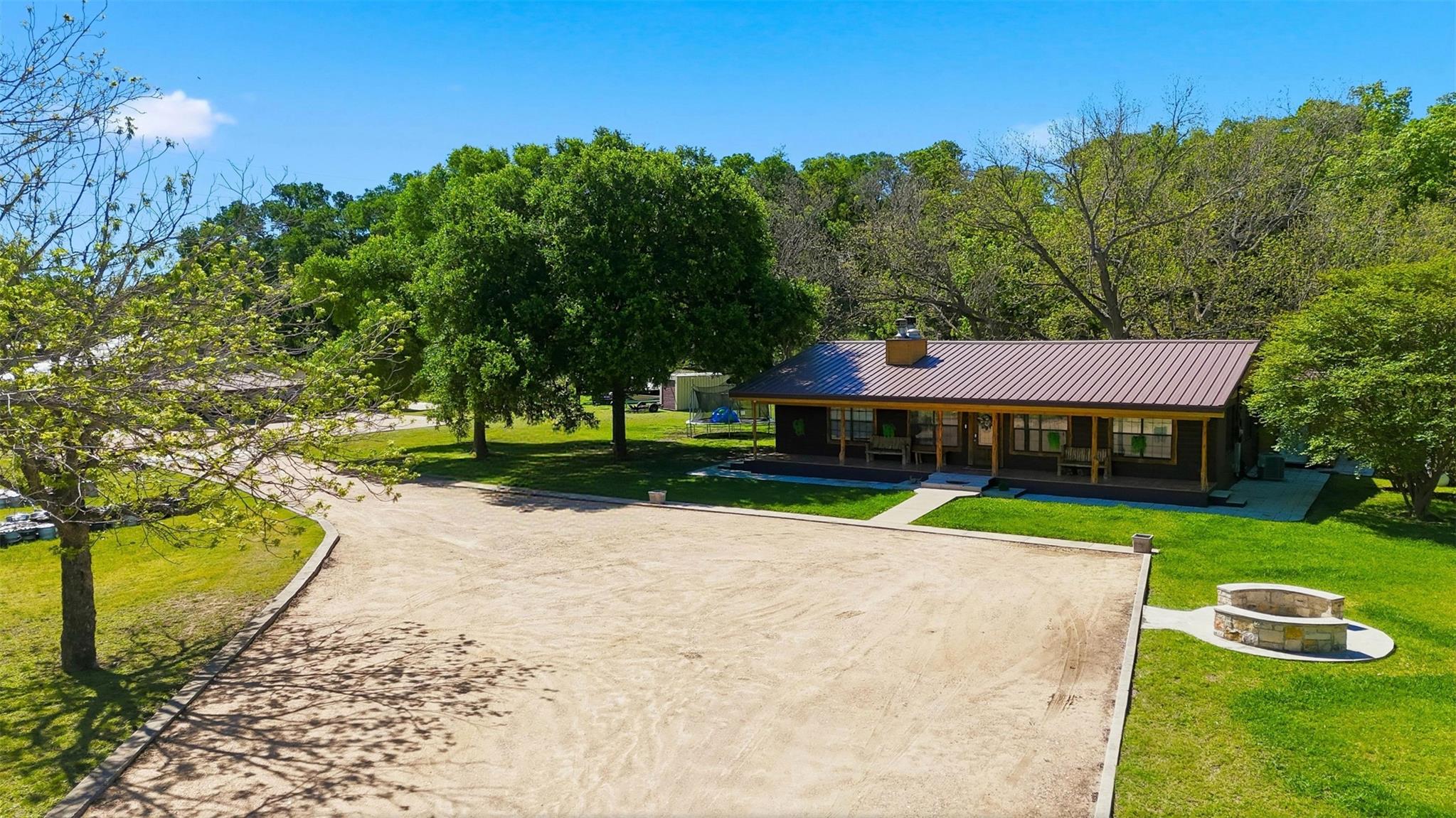 Listing photo 1 of 1204 S Gabriel Dr