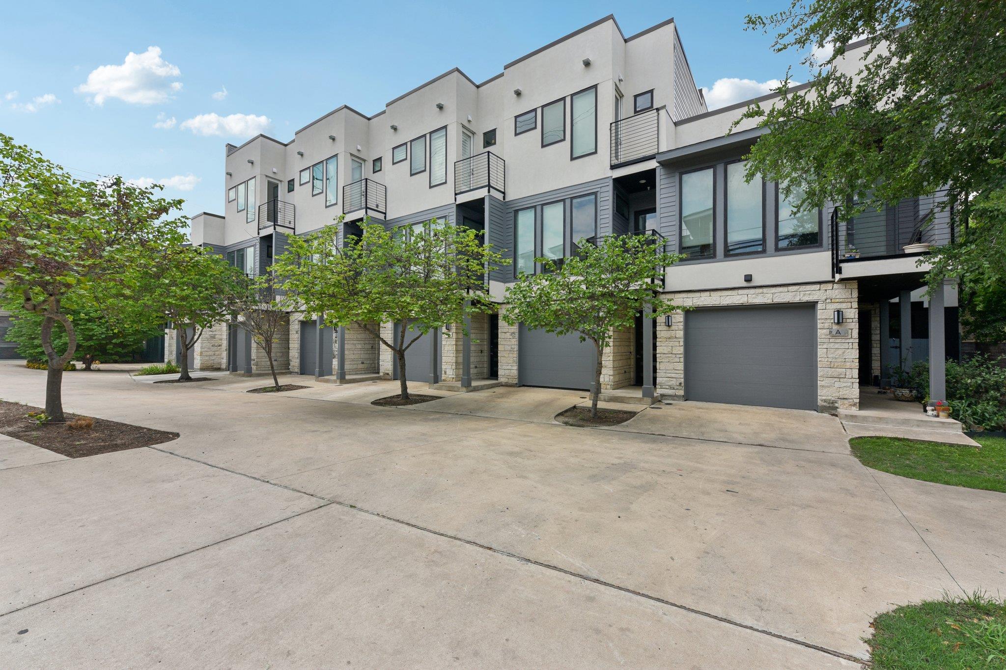 Listing photo 1 of 2300 S 5th St  #E