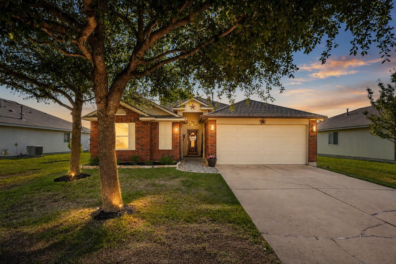 Listing photo 1 of 303  McCoy Ln