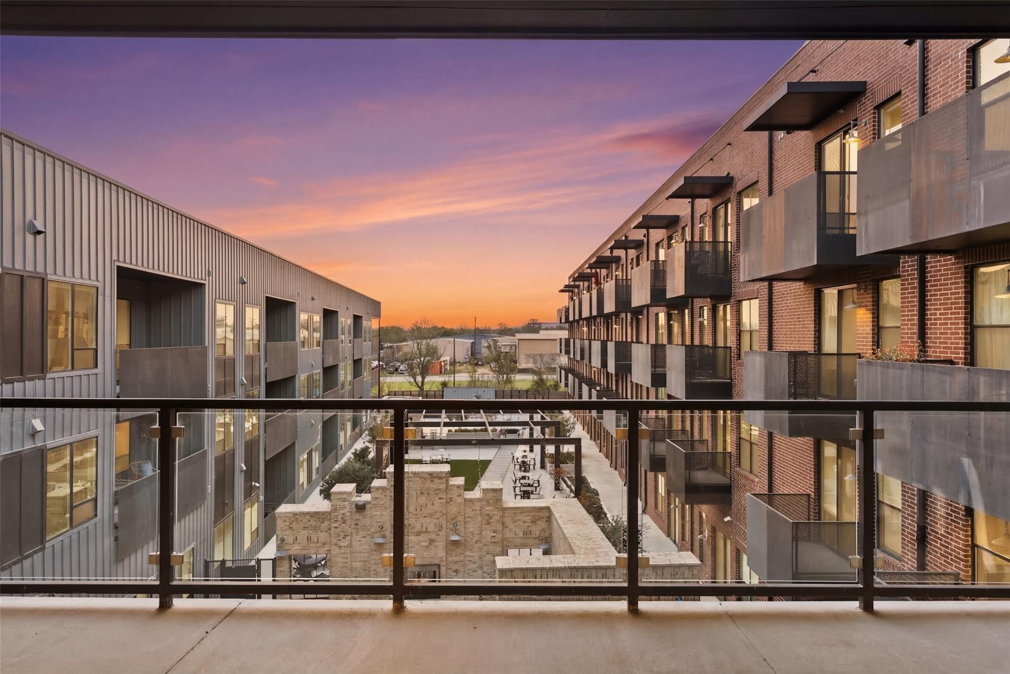 Listing photo 1 of 4510  Terry O Ln  #326